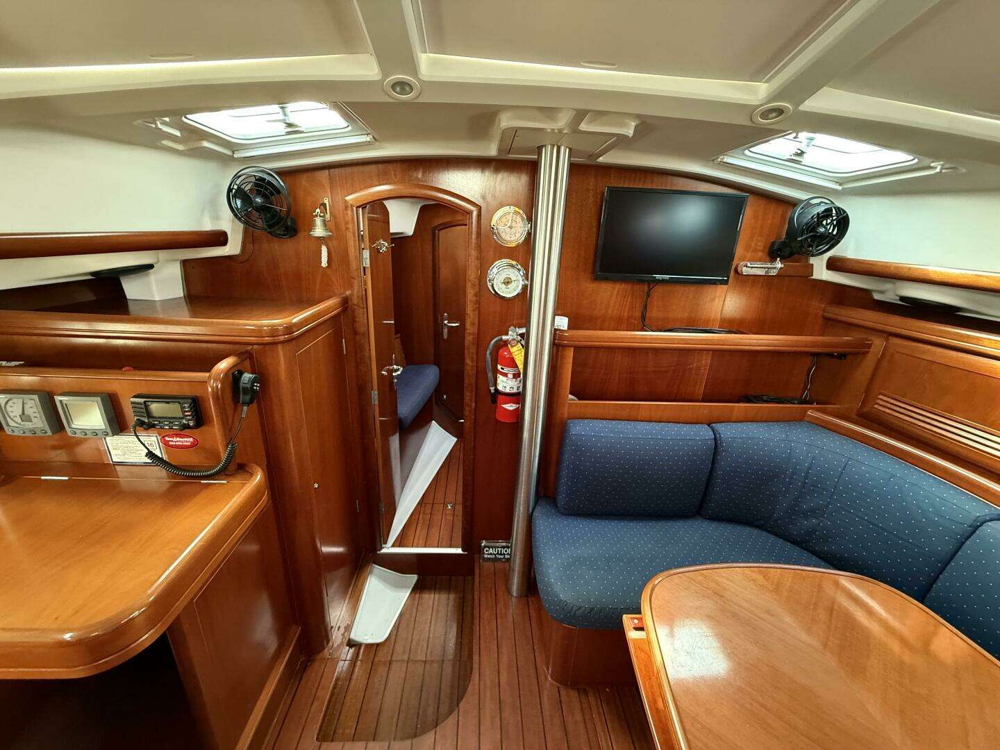 2003 Beneteau — - Image 24