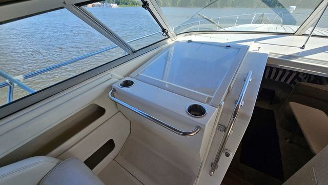 1995 Cruisers Yachts 3775 Esprit - 13