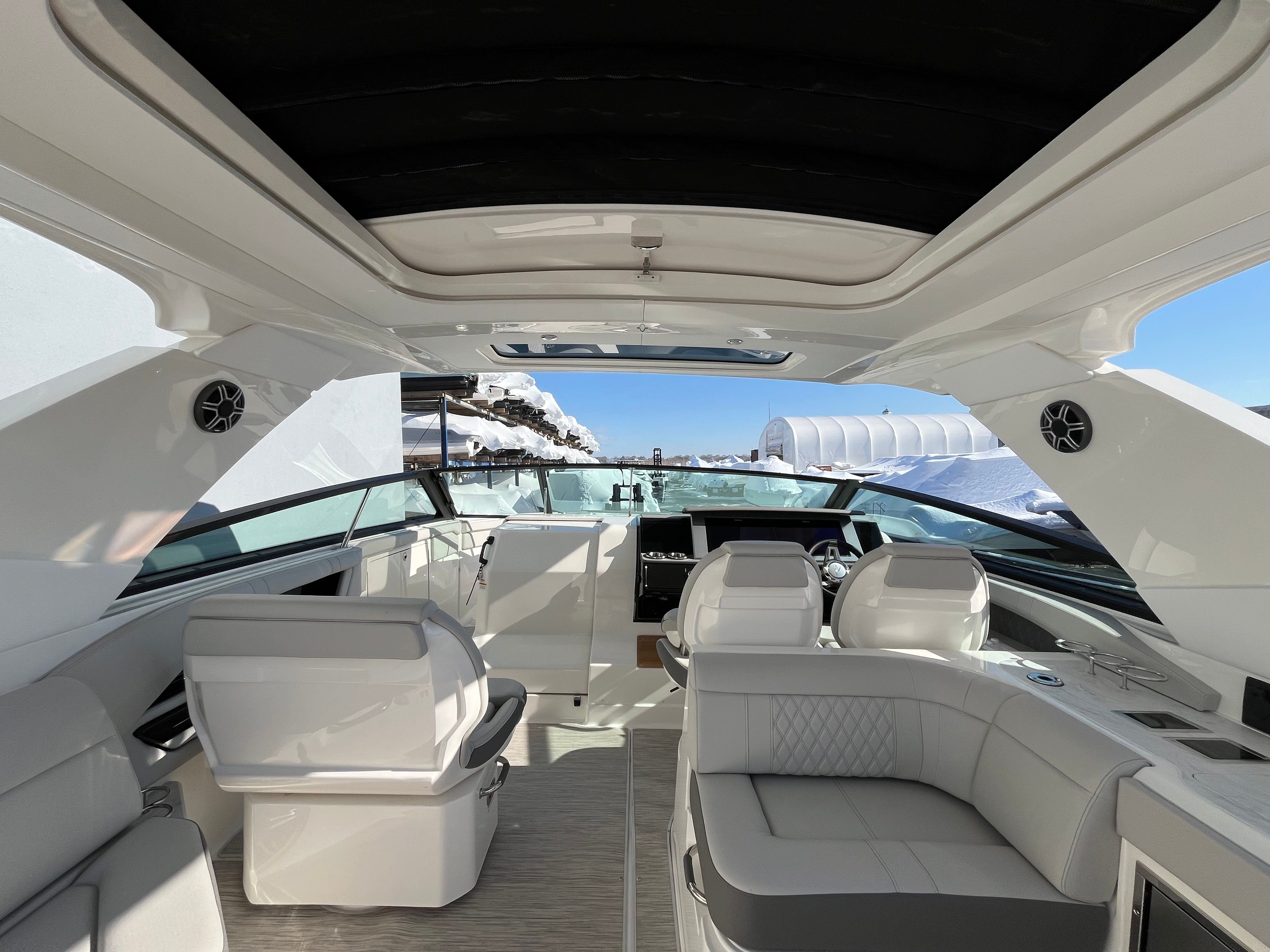2026 Sea Ray SLX 400 Outboard - 15