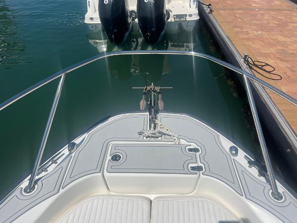 2009 Boston Whaler 230 Dauntless - 12