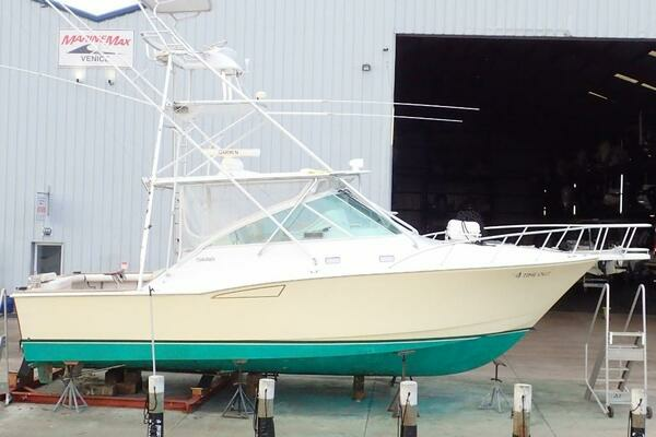 2000 Cabo 35 Express