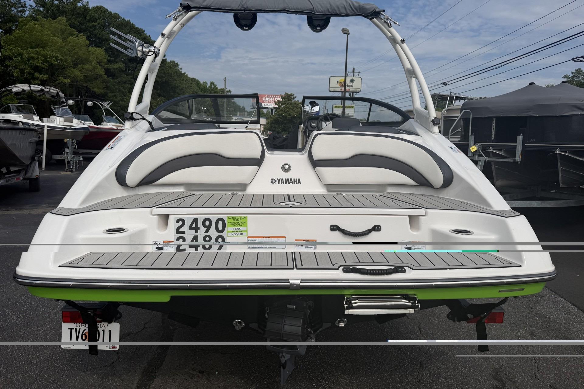 2022 Yamaha Boats AR195, rear view, showcasing sleek design and modern features.
