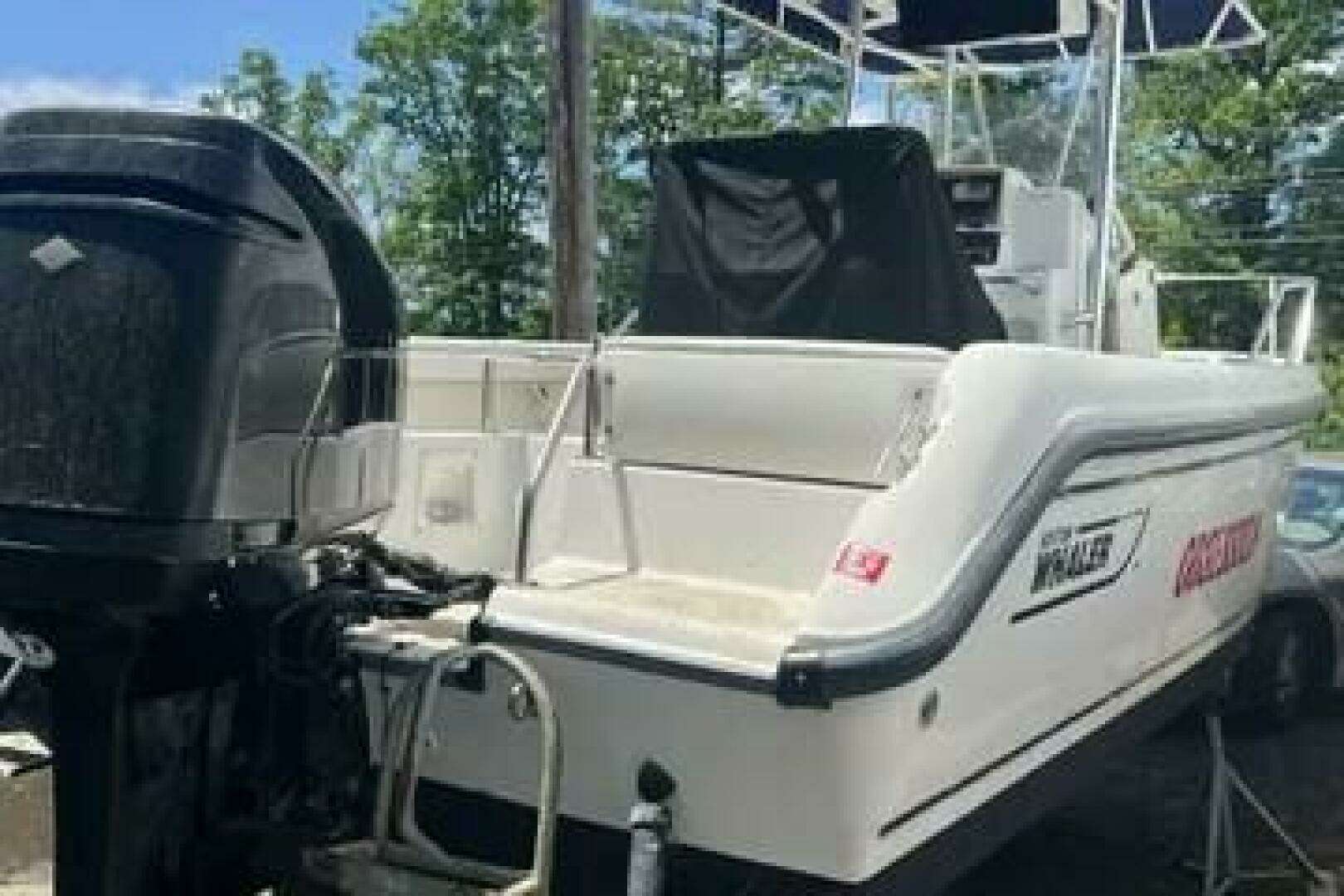 2002 Boston Whaler 21 Outrage - Image 5