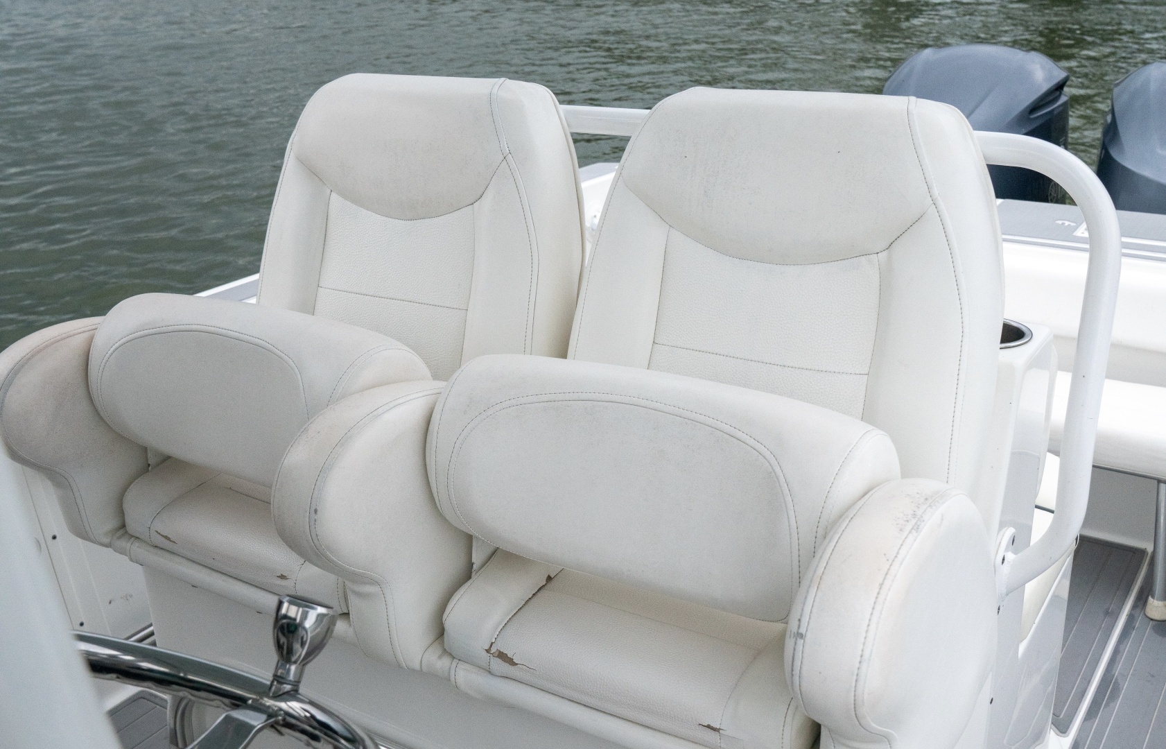 2014 Sea Hunt Gamefish 27 - Image 5