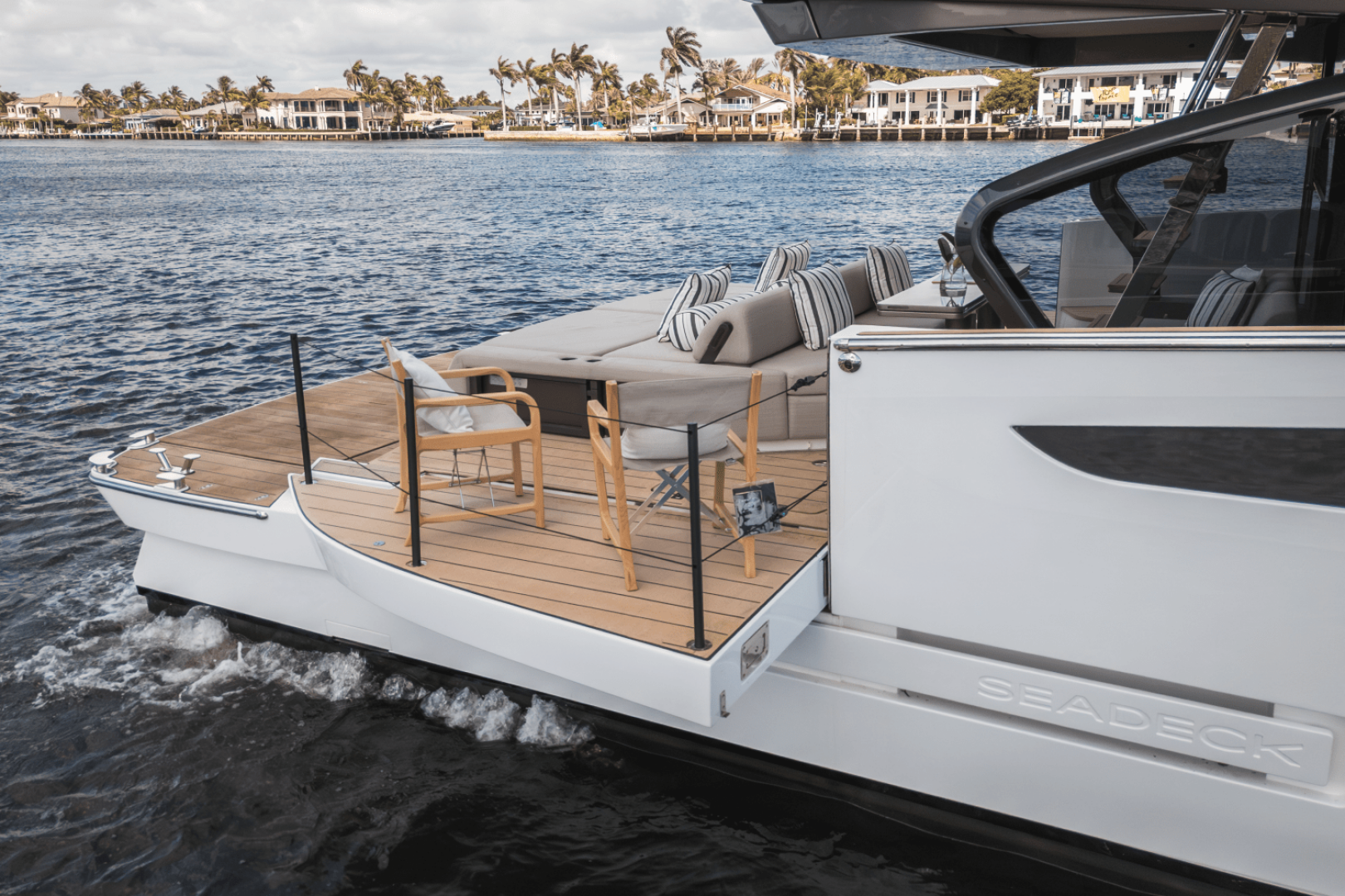 2025 Azimut Seadeck 6 - Image 12
