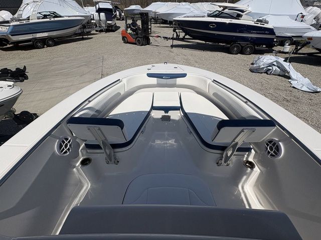 2026 Robalo R202 Explorer - 5