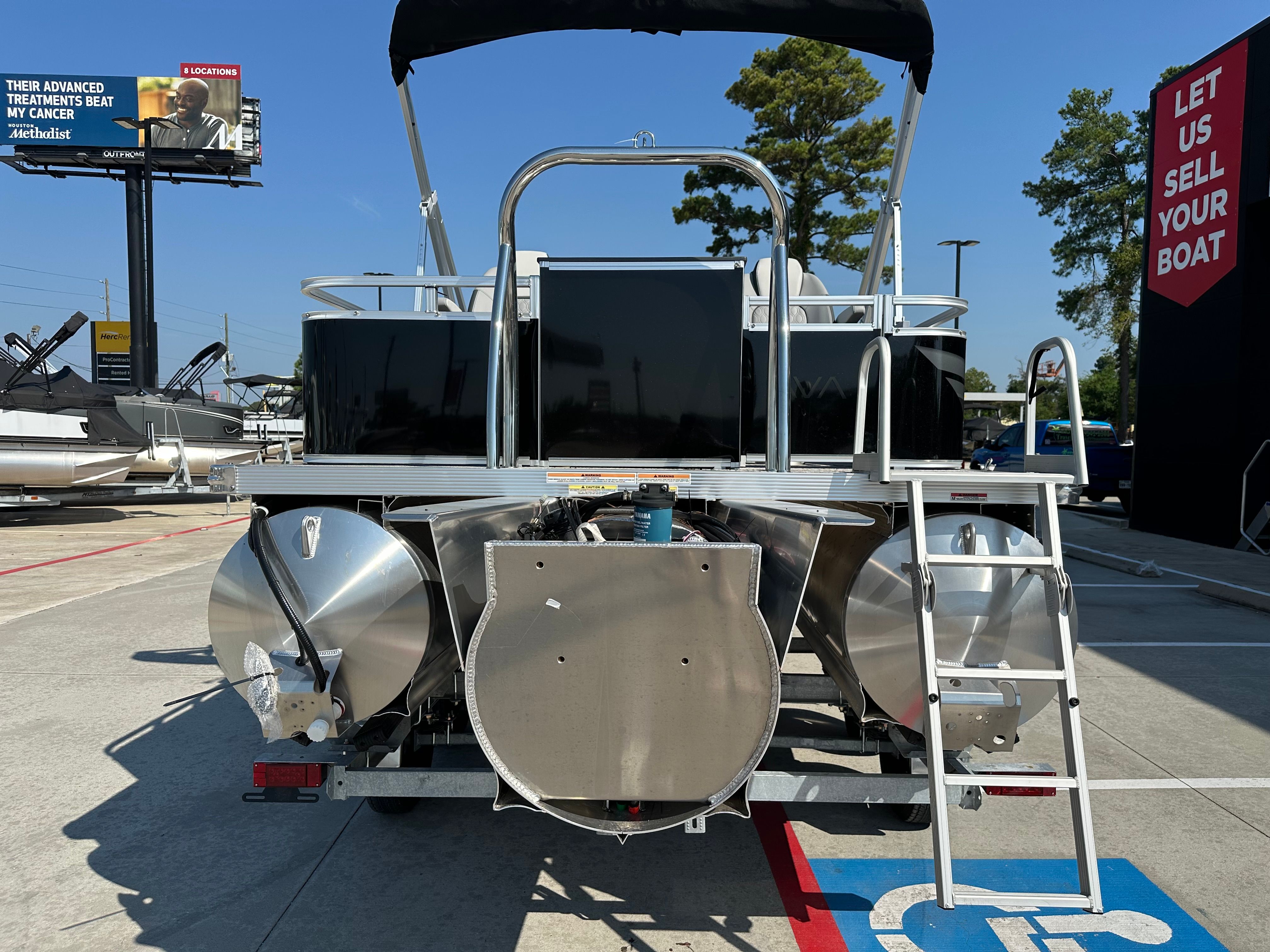 2025 Avalon Venture Rear Fish - 21' - 9
