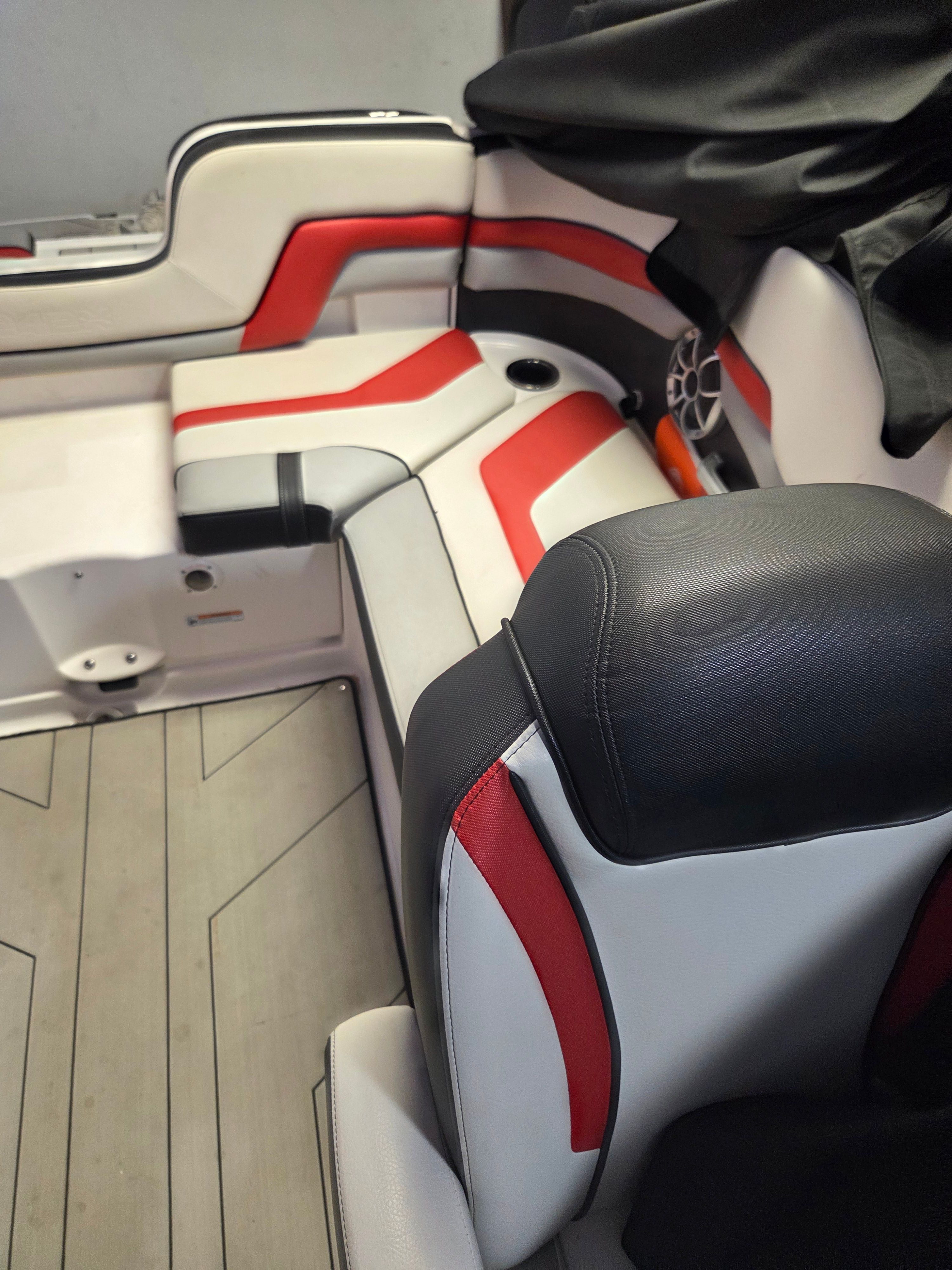 2020 Yamaha Boats 242X - 9