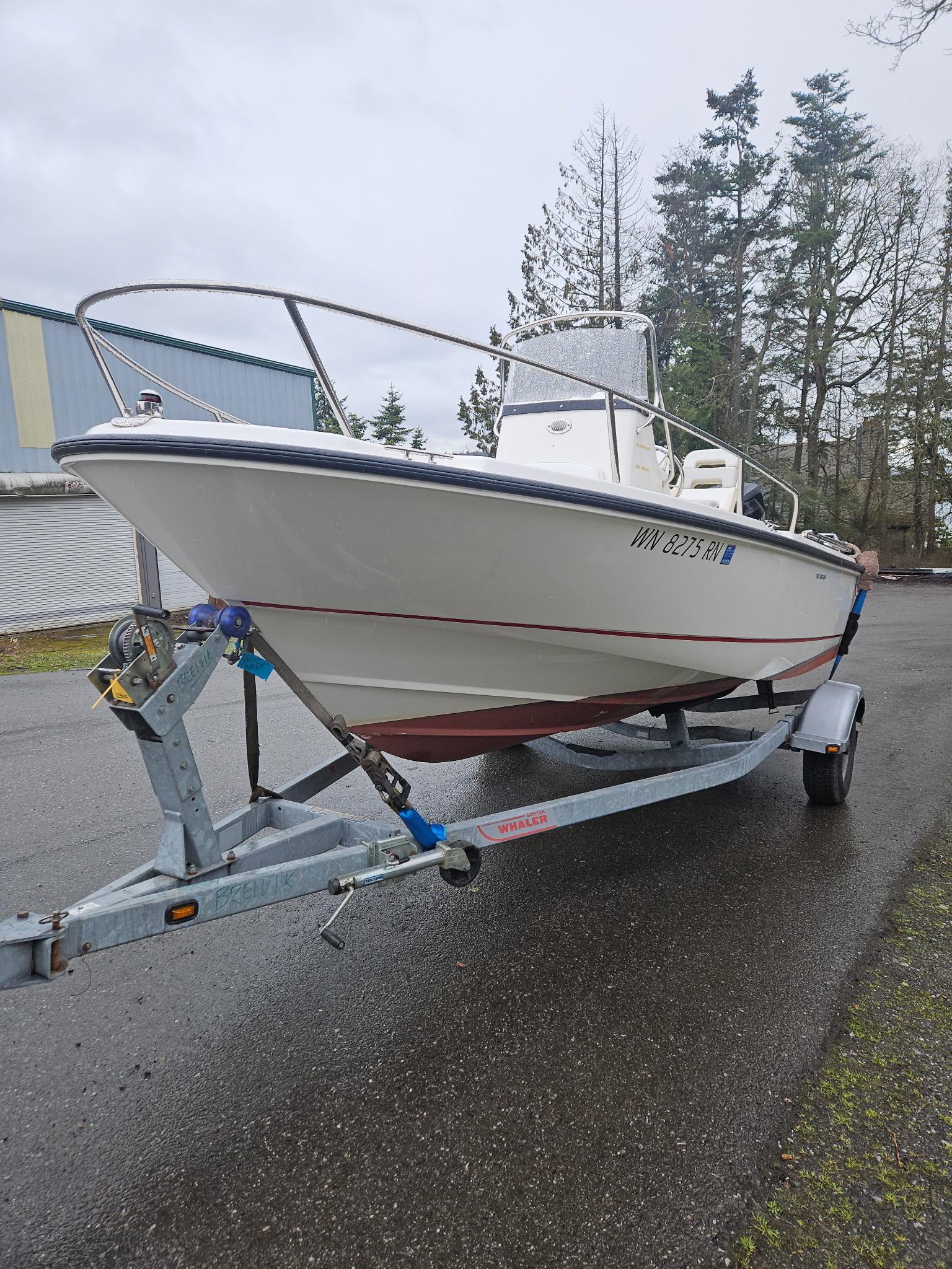 2010 Boston Whaler 190 Outrage - 12