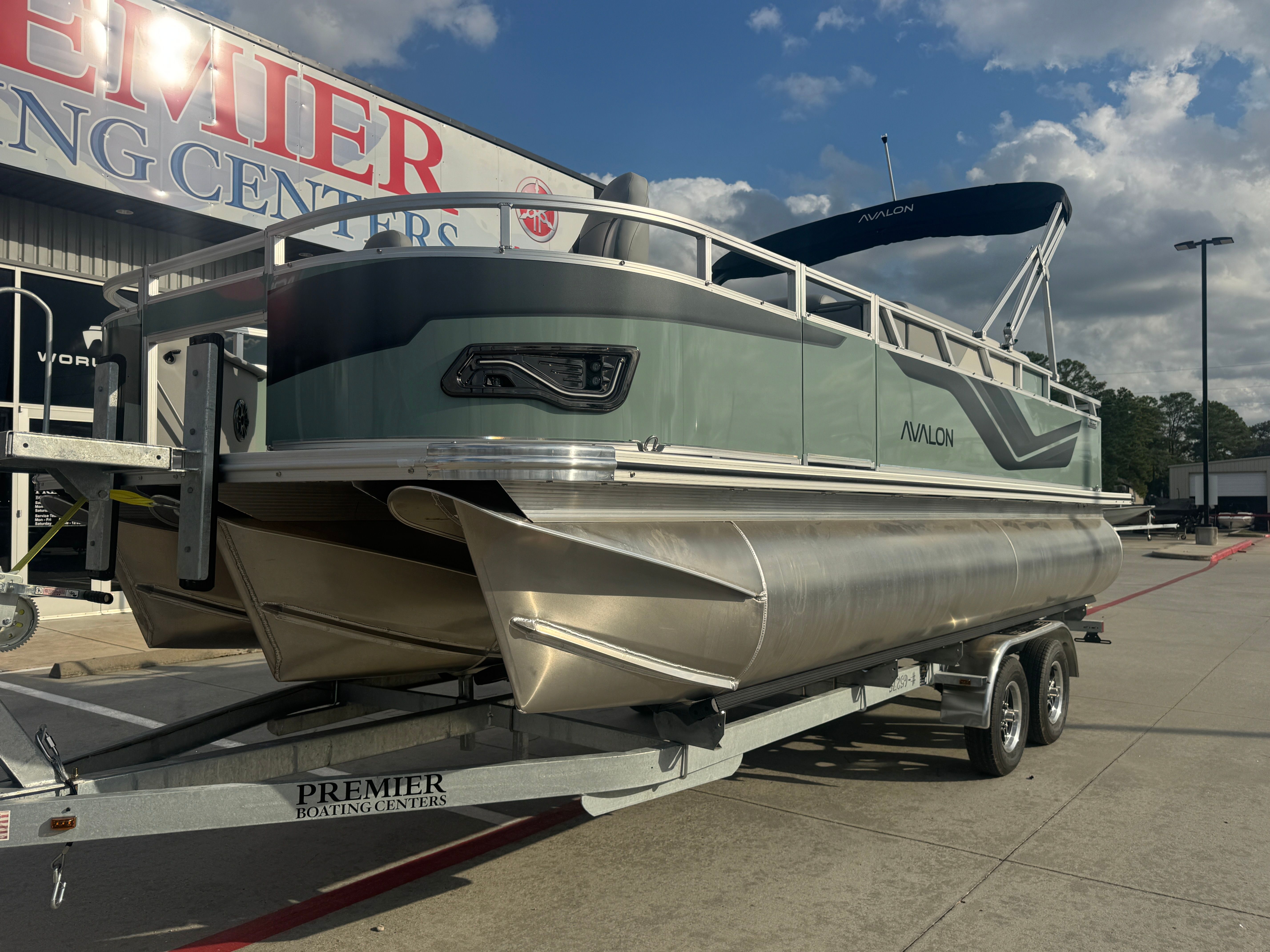 2026 Avalon Venture 85 Quad Fish - 21' - 3