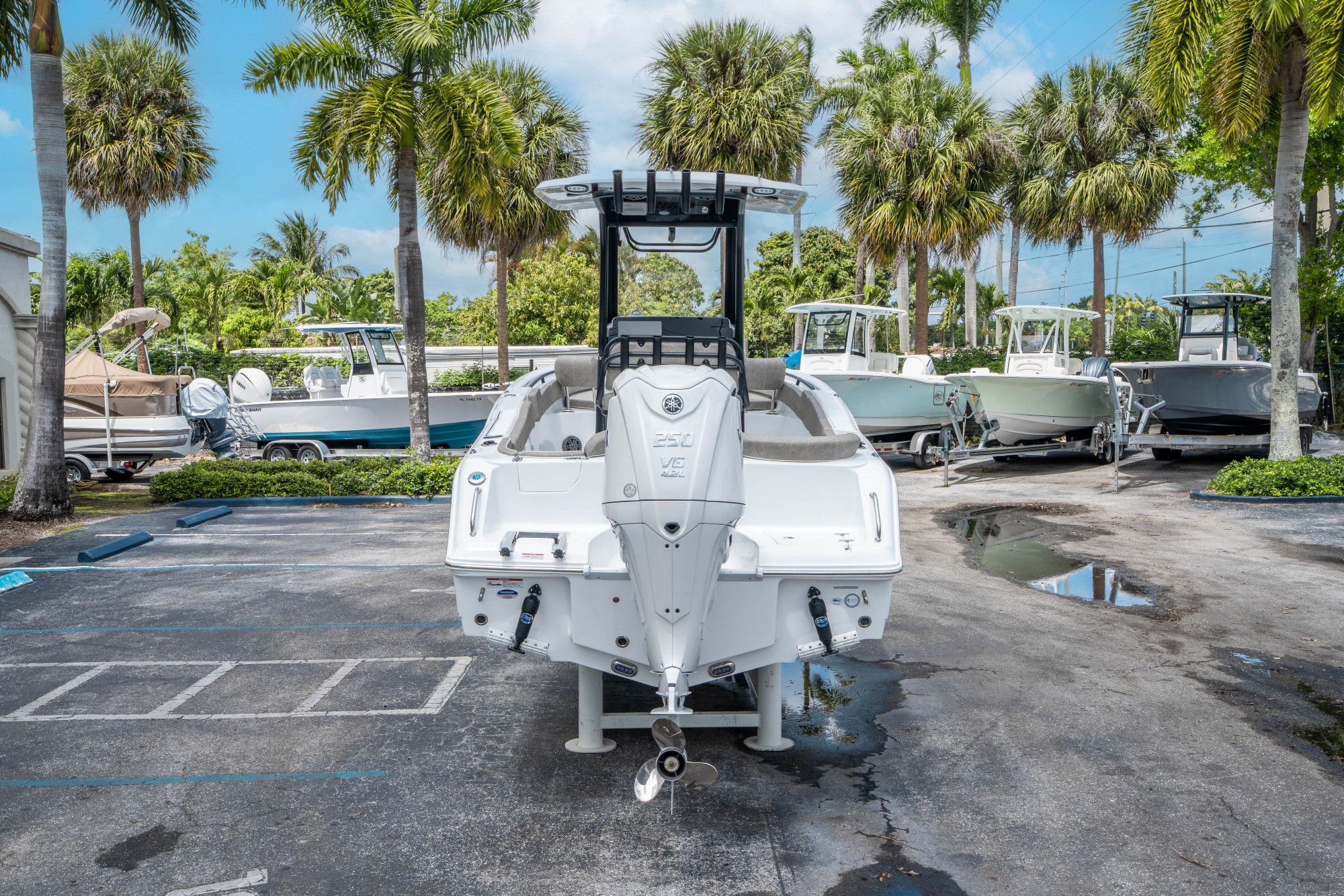 2026 Sea Hunt Ultra 235 SE - 3