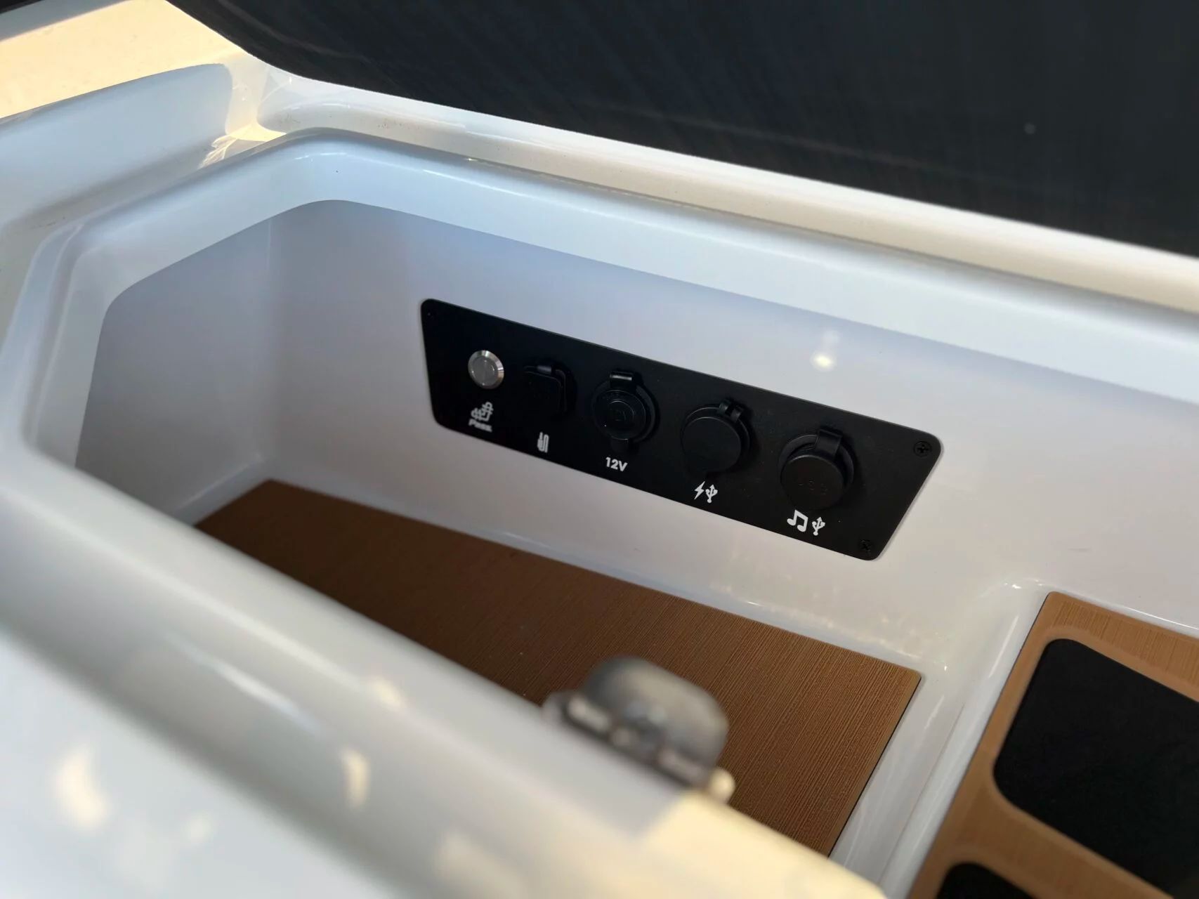 2025 Nautique G23 - 33