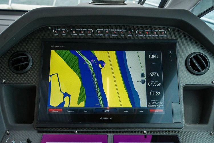 2018 Pershing 5x - Image 20