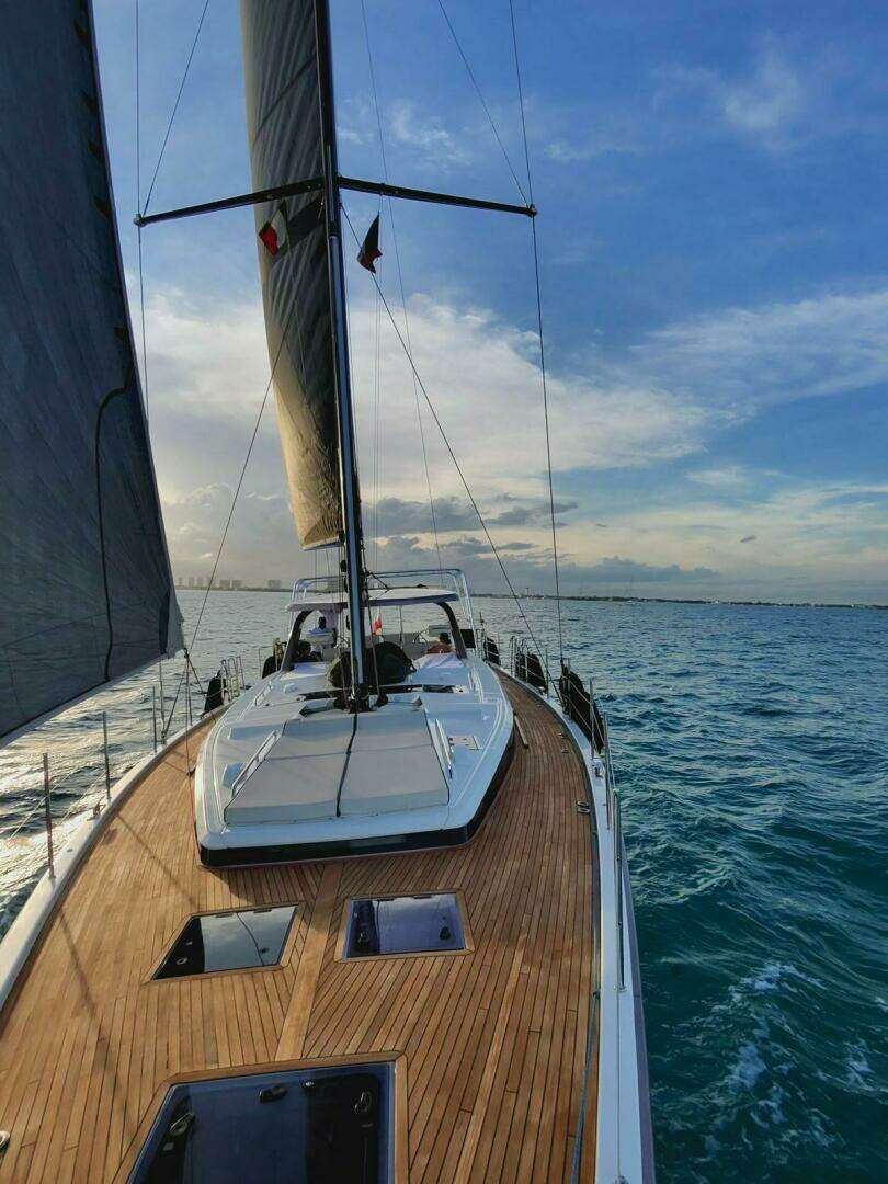 2022 Beneteau Oceanis Yacht 62 - Image 16