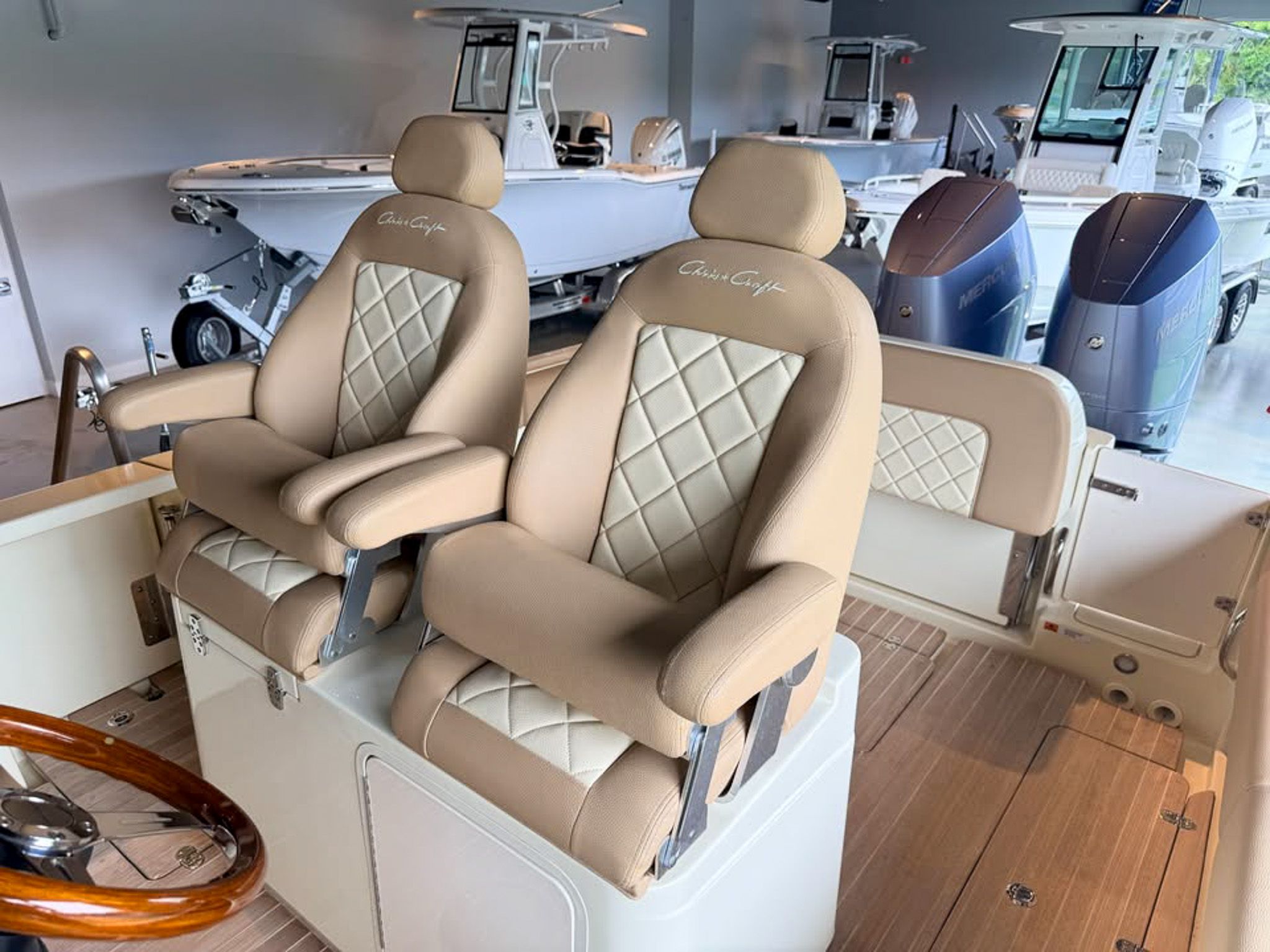 2024 Chris-Craft Catalina 30 Heritage Edition - 2