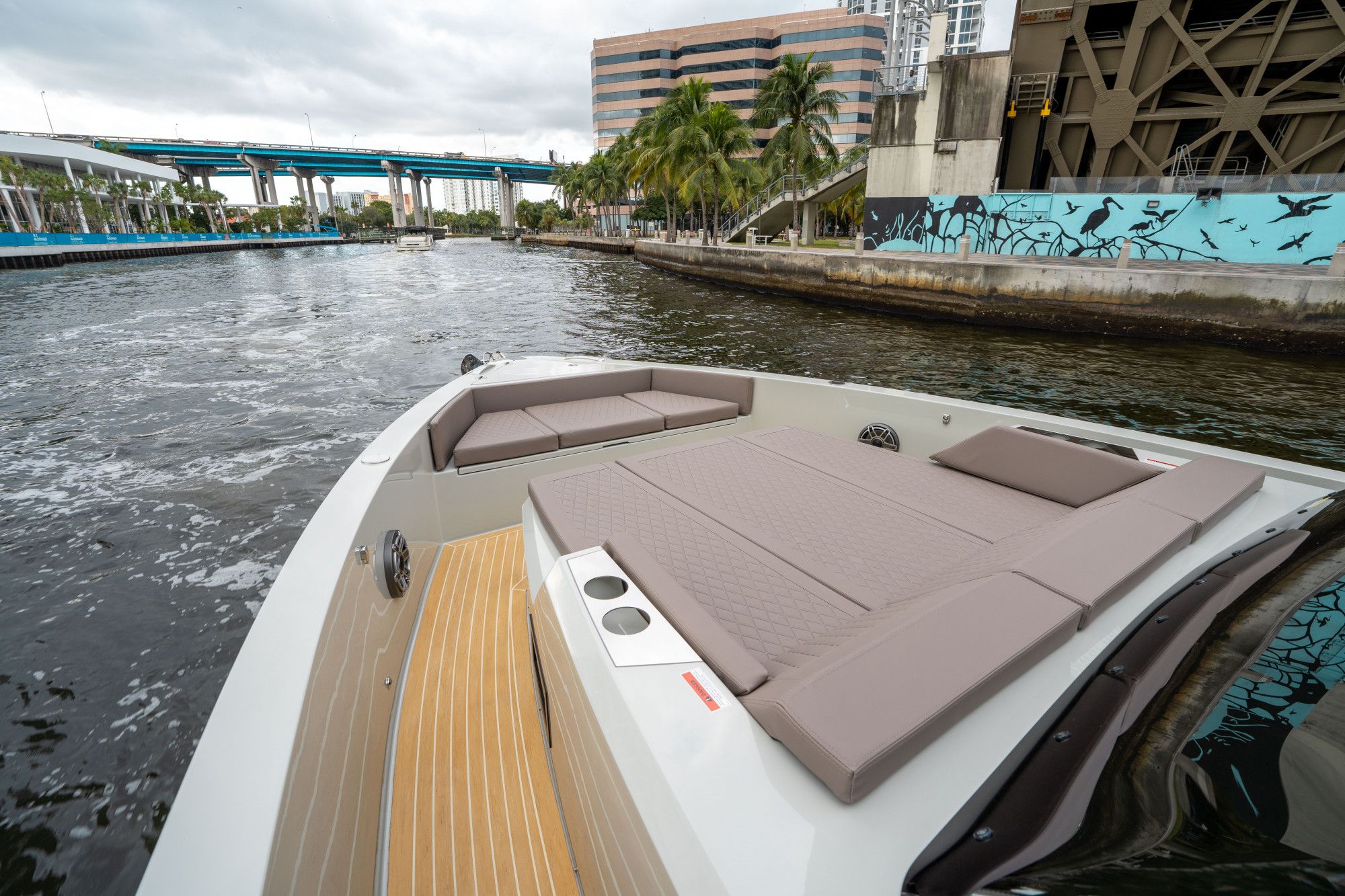 2025 De Antonio Yachts D42 Open - 26