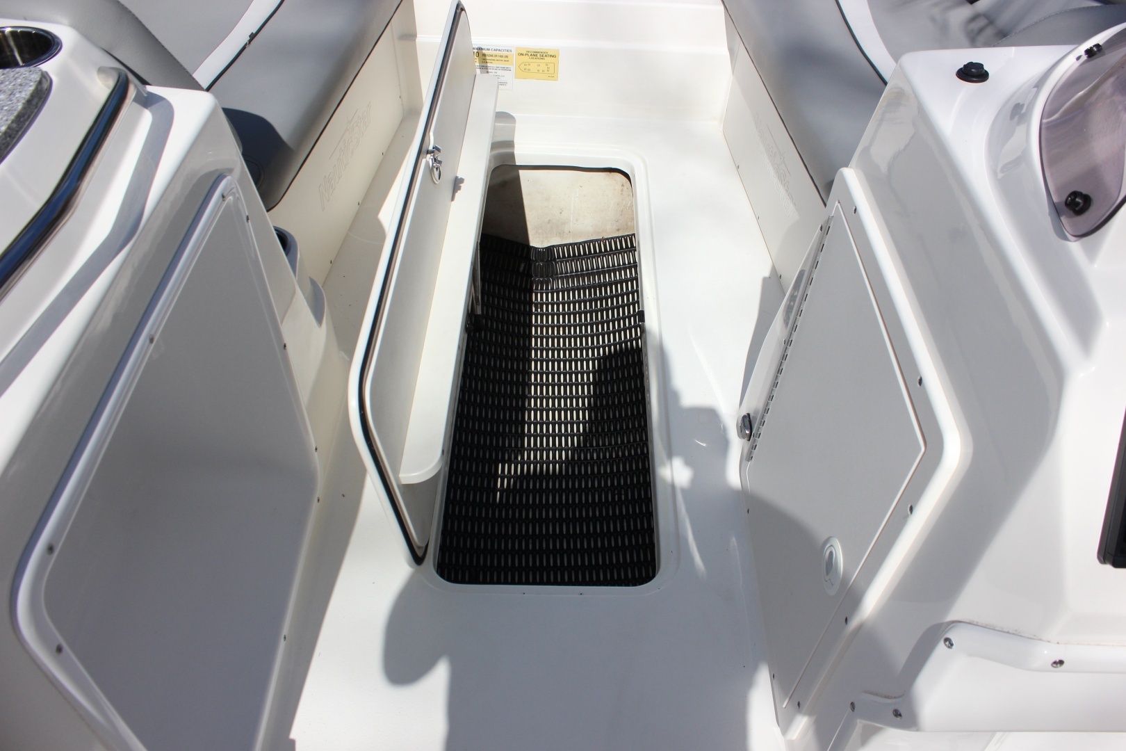 2022 NauticStar 203SC - Image 21