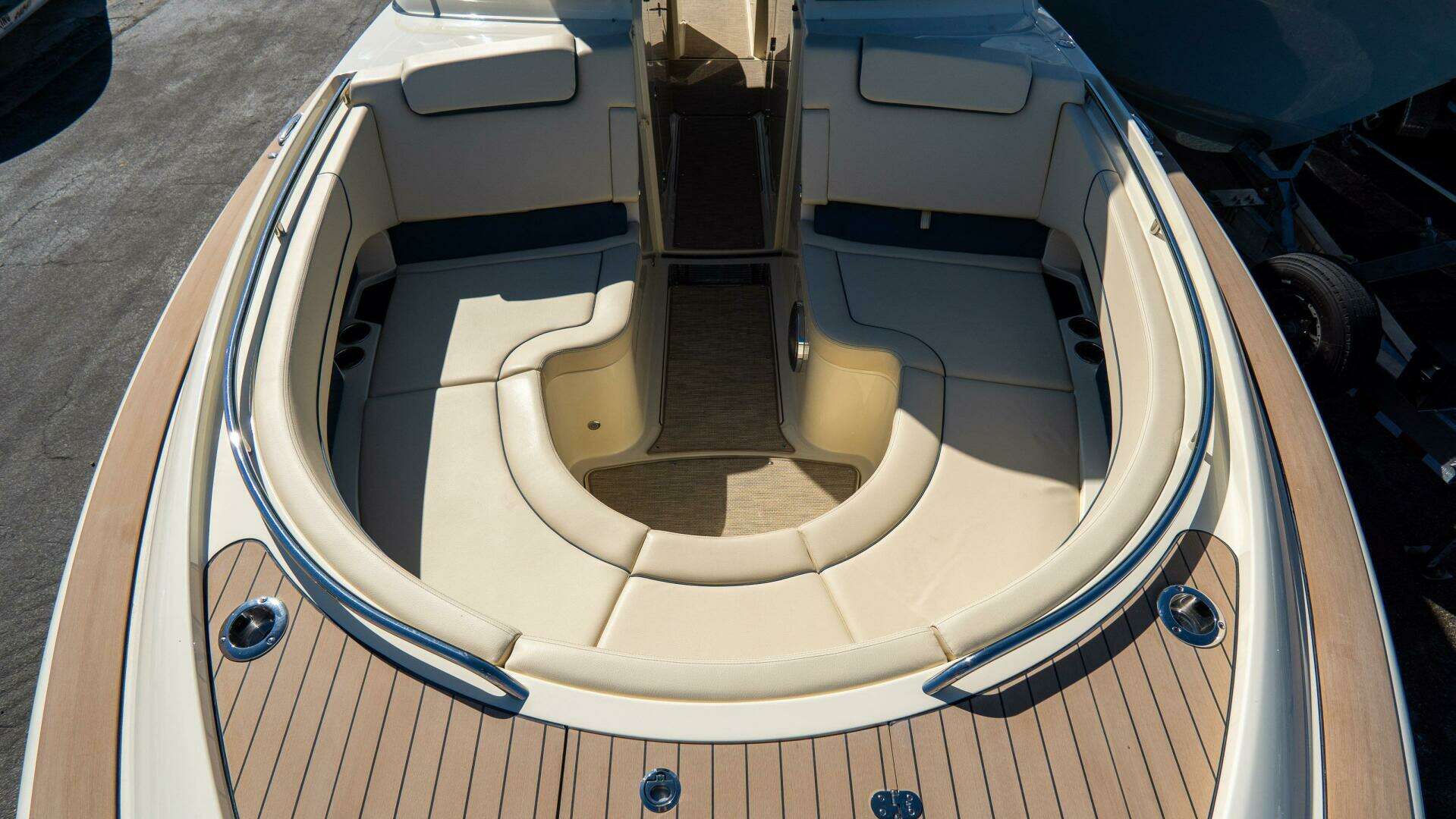 2026 Chris-Craft Calypso - Image 28