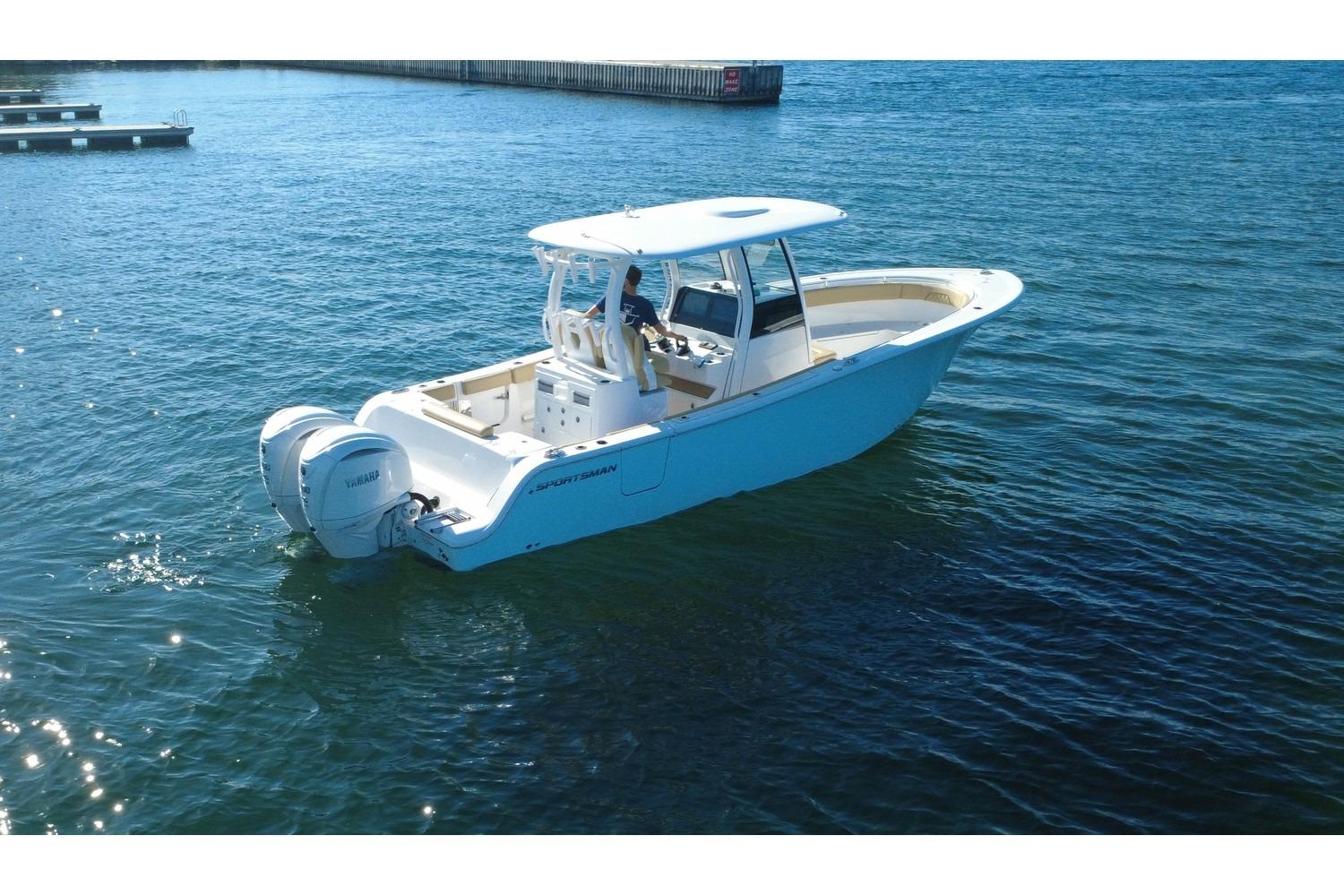 2025 Sportsman Open 282 Center Console