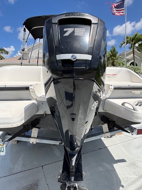 2019 Bayliner Element E16 - 9