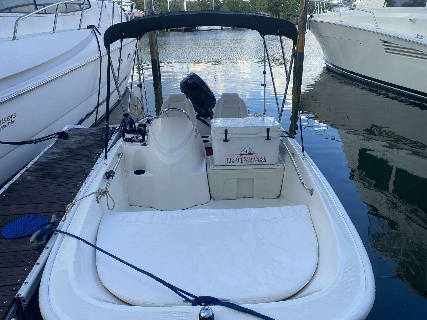 2018 Boston Whaler 150 Super Sport - Image 14