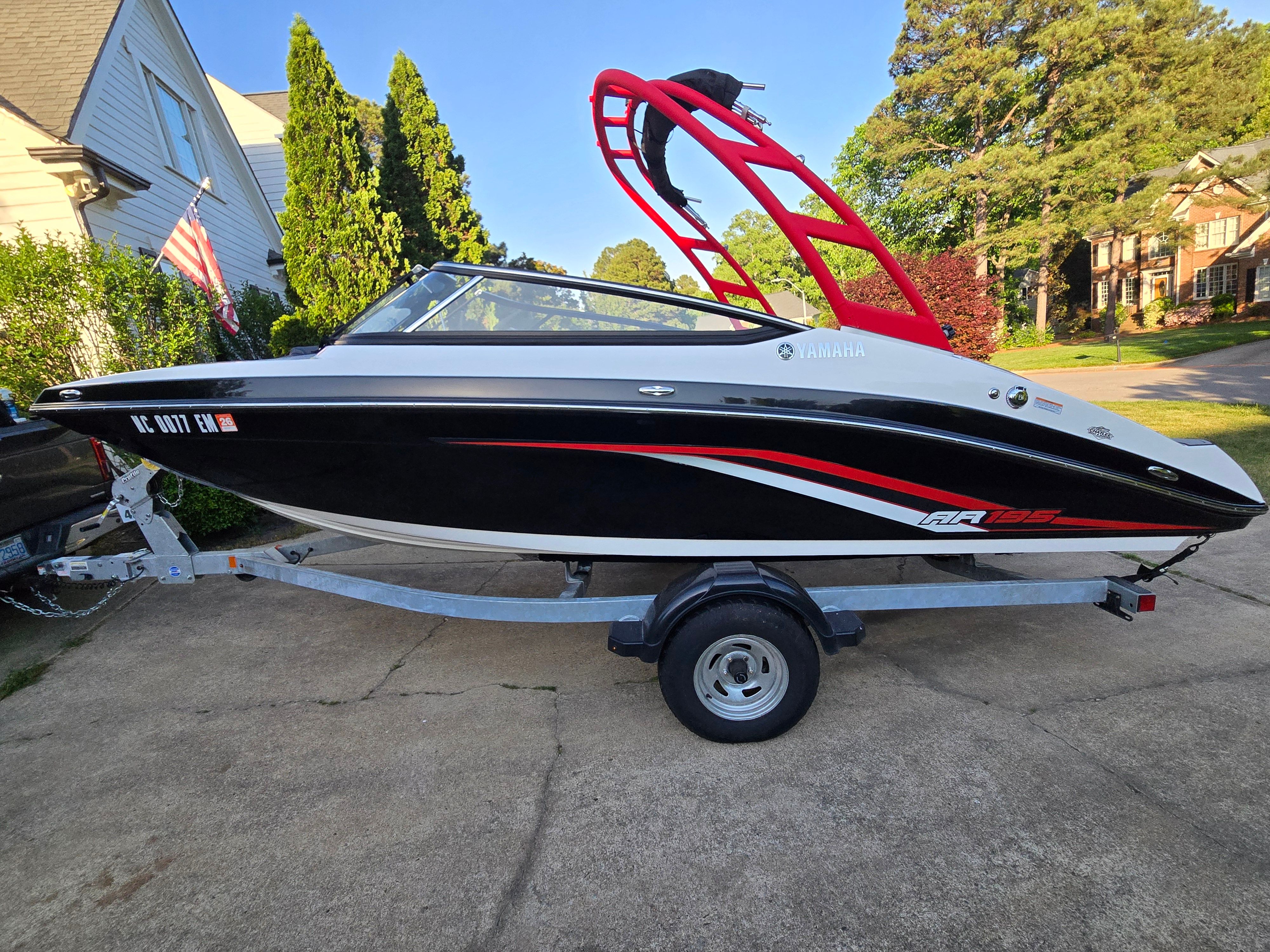 2019 Yamaha Boats AR195