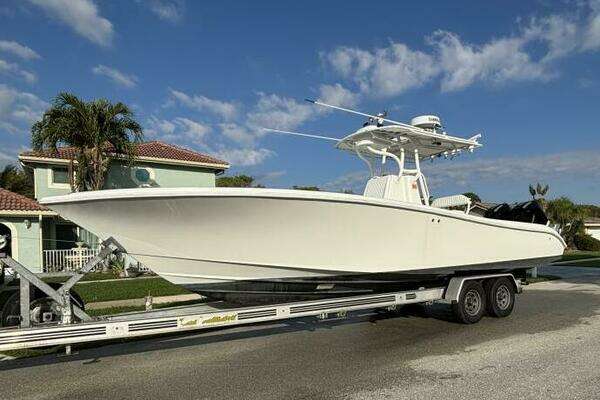2012 Yellowfin 29
