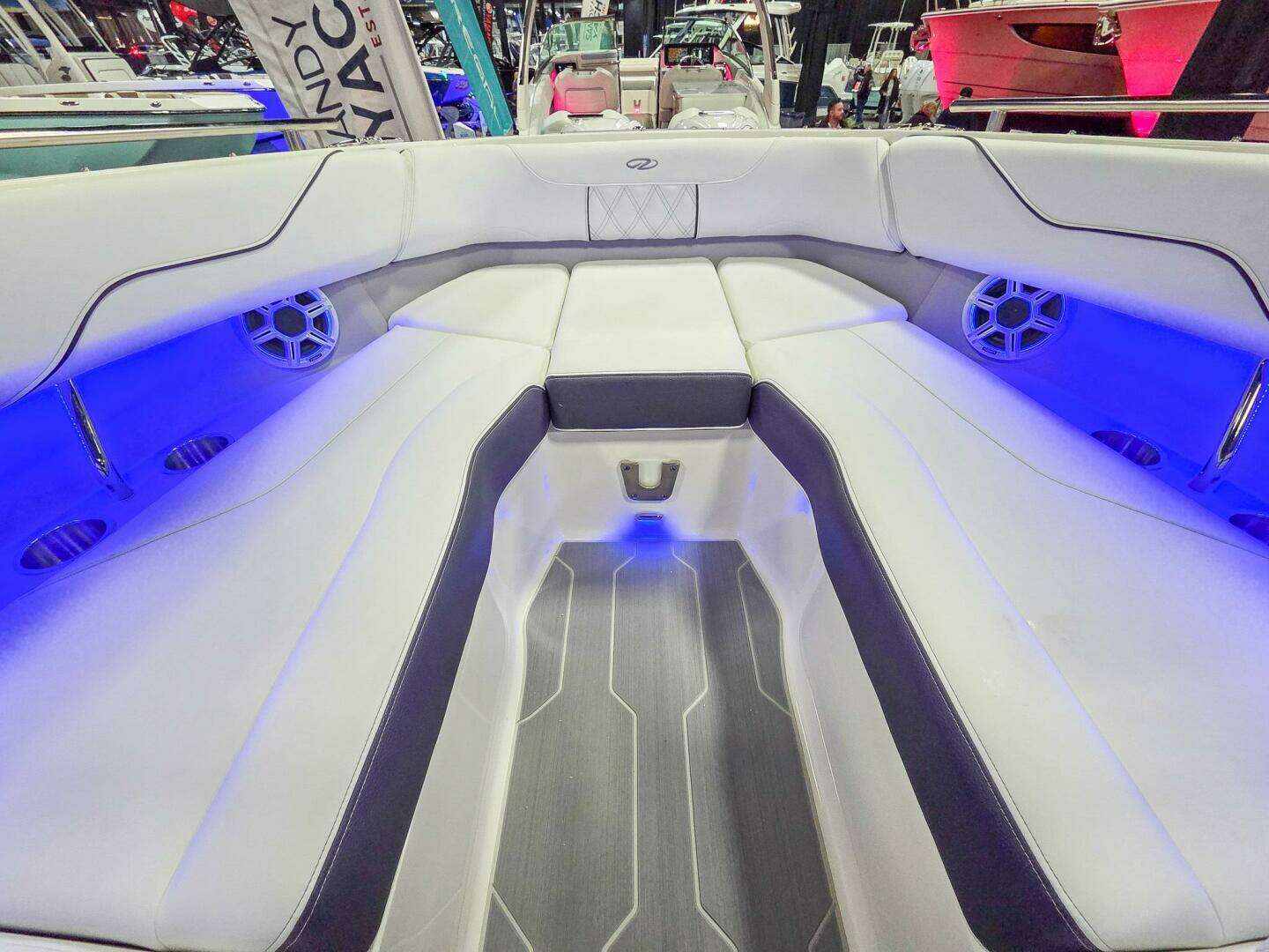 2026 Regal LX6 - Image 16