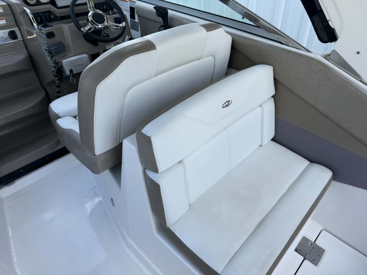 2016 Regal 28 Express - Image 10