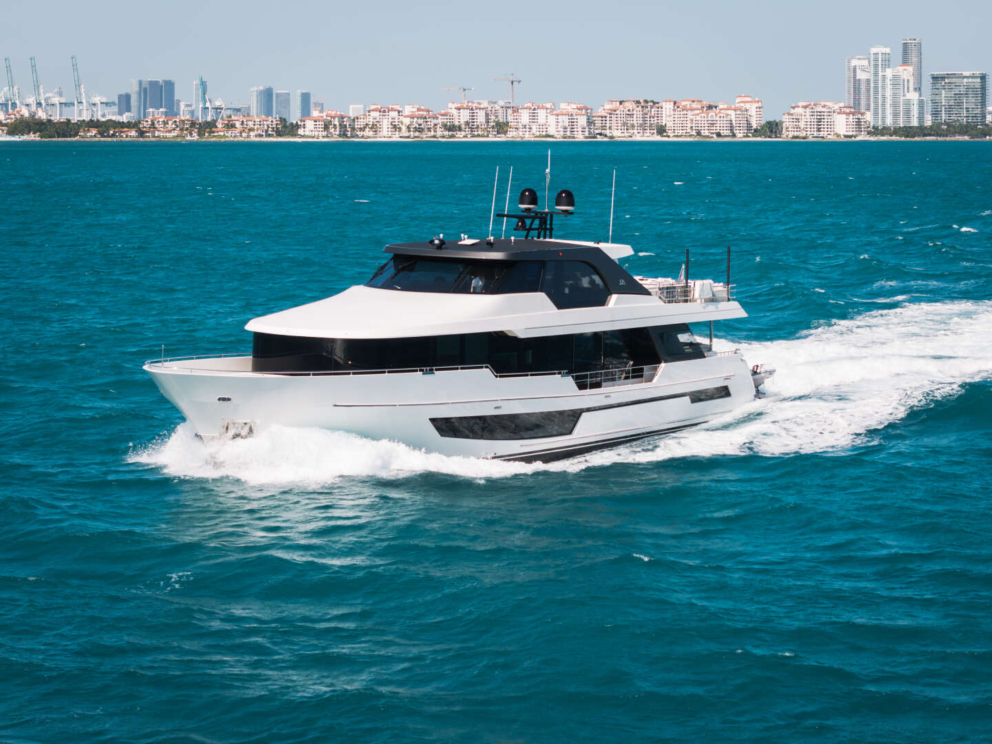 2024 Ocean Alexander 32L - Image 7