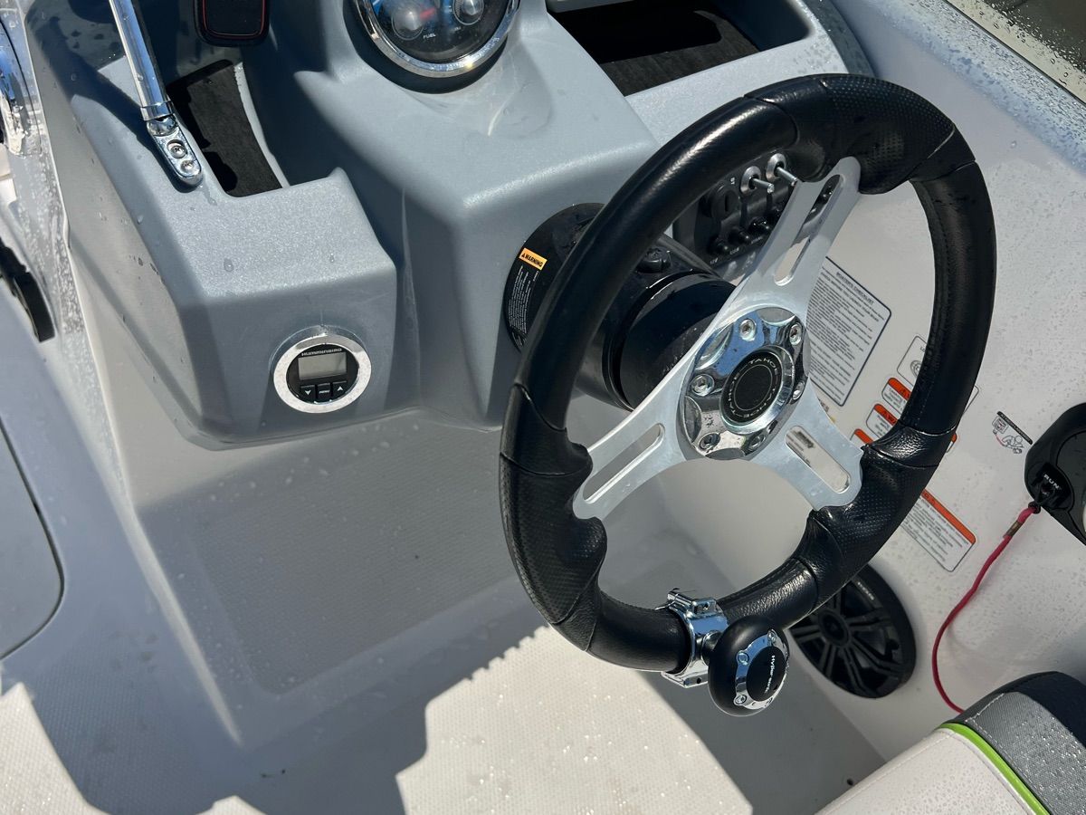 2022 Tahoe T16 - 7