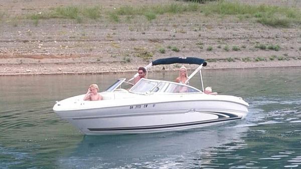 2001 Sea Ray 210 Signature
