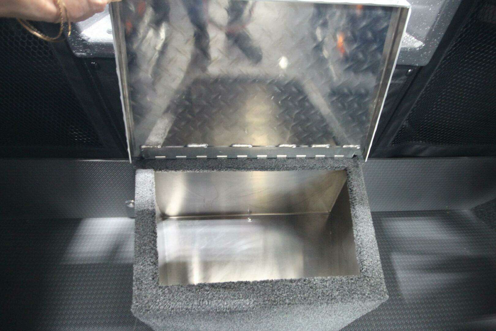 2027 Weldcraft 240 Ocean King - Image 33