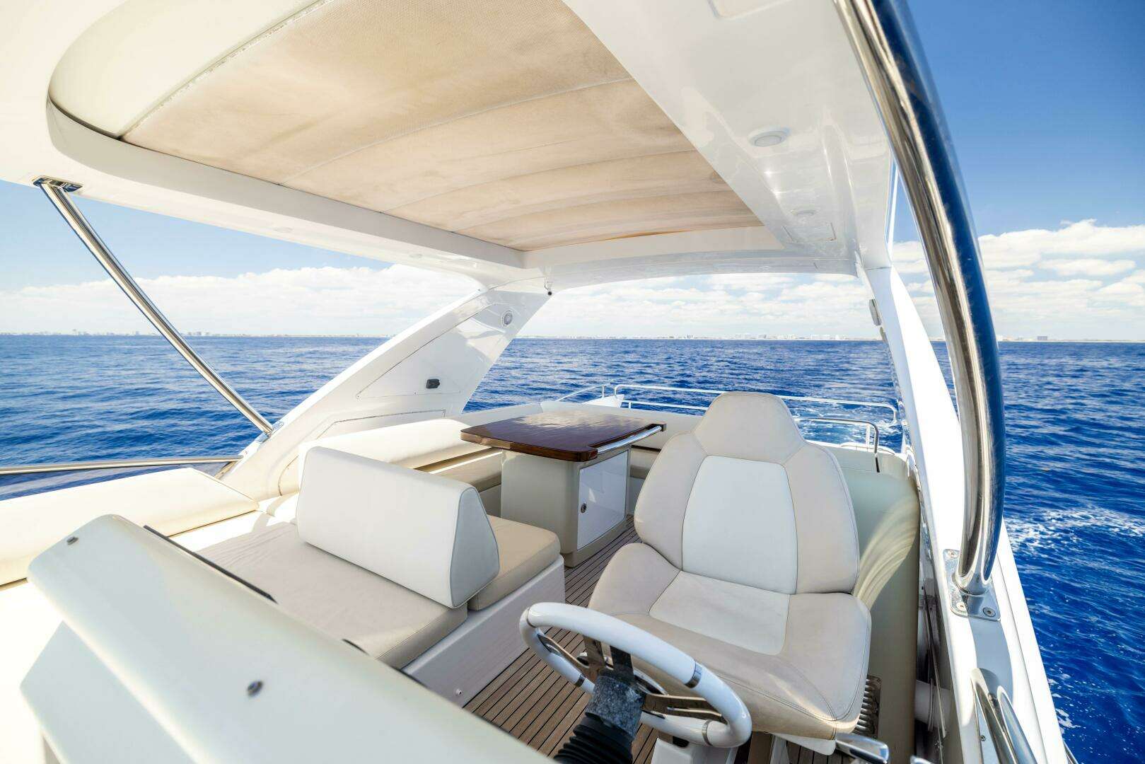 2015 Azimut 64 Flybridge - Image 53
