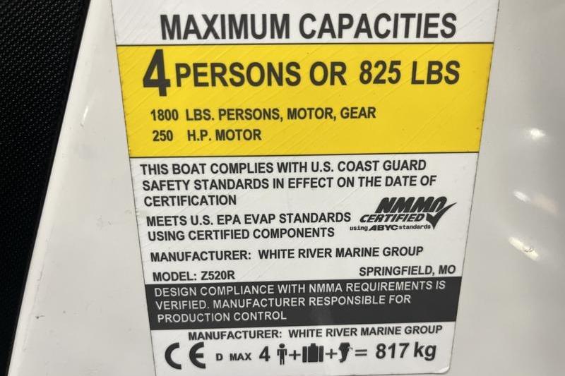 2022 Ranger Z520R capacity label: 4 persons, 825 lbs, 250 HP motor compliance details.