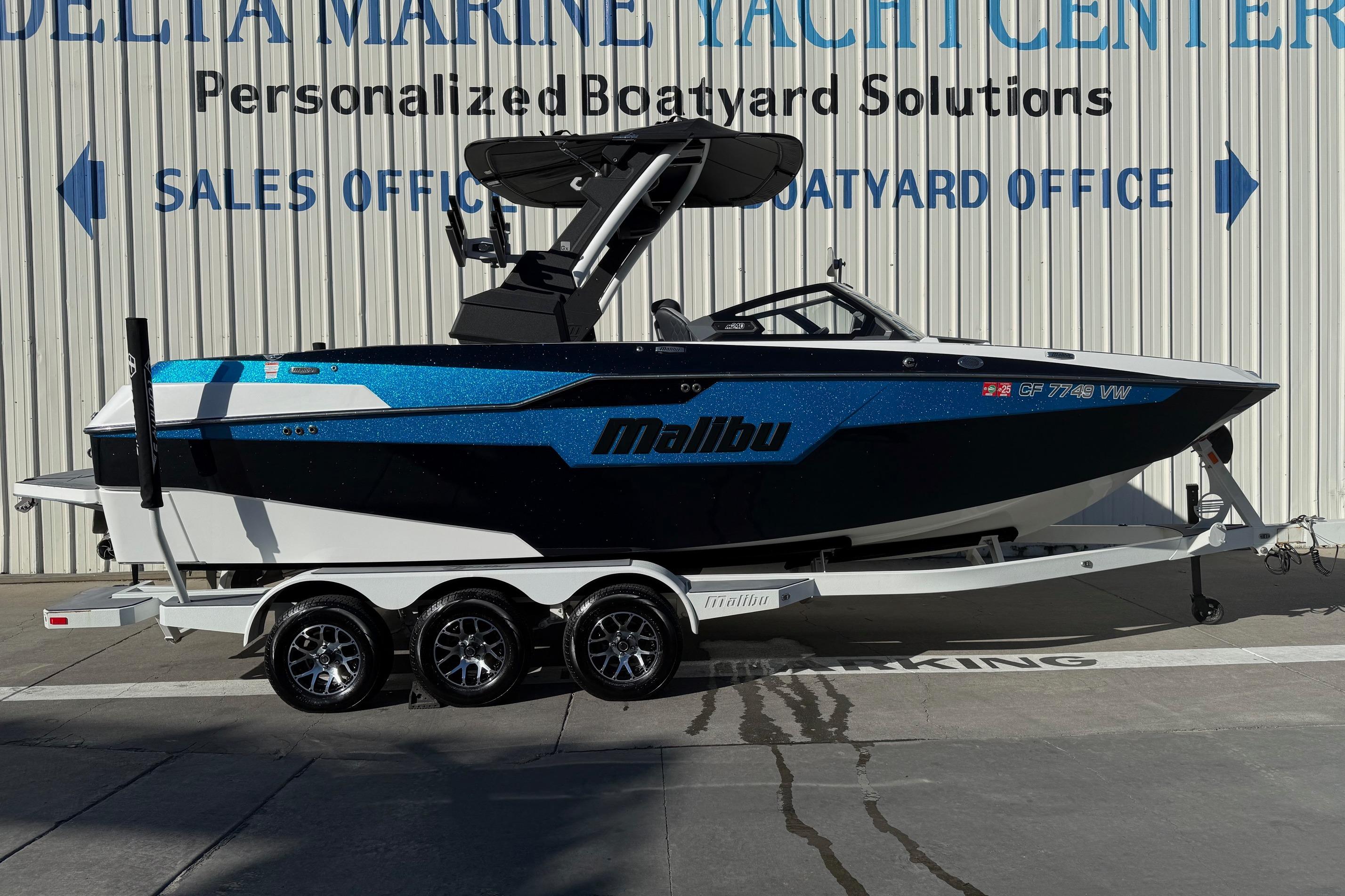 2023 Malibu M240