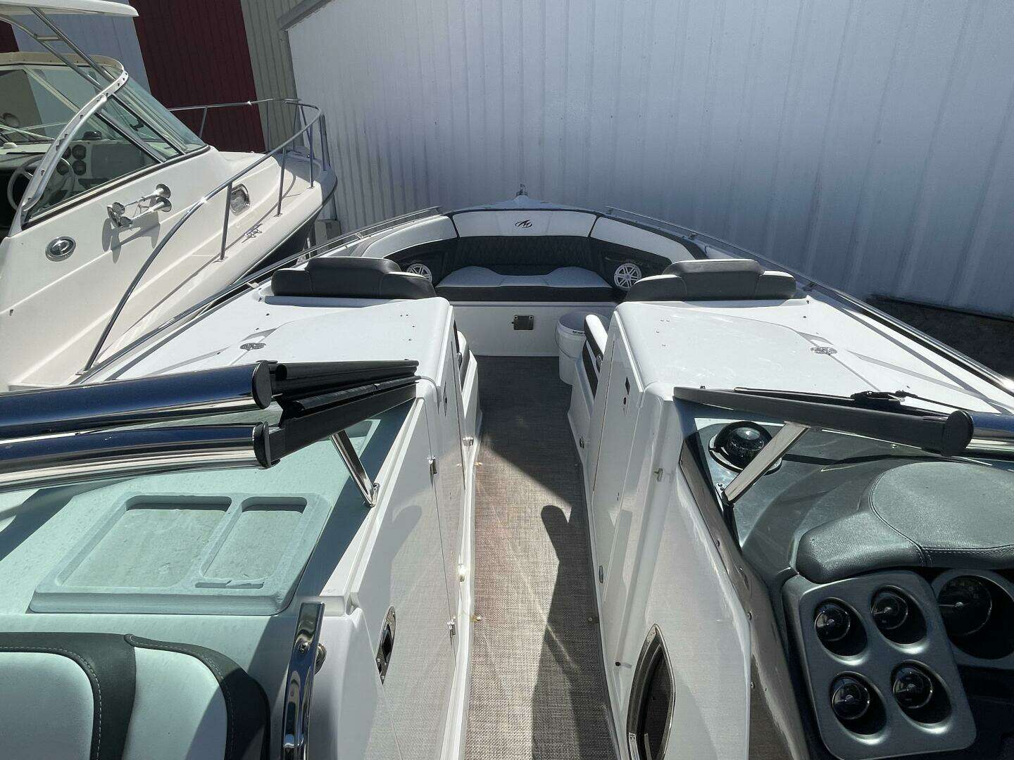 2019 Monterey 328SS - Image 35