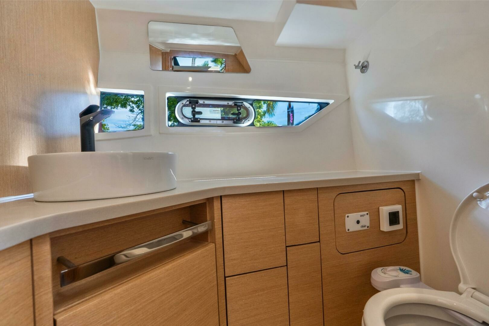 2023 Vento V30 HT Weekender - Image 9