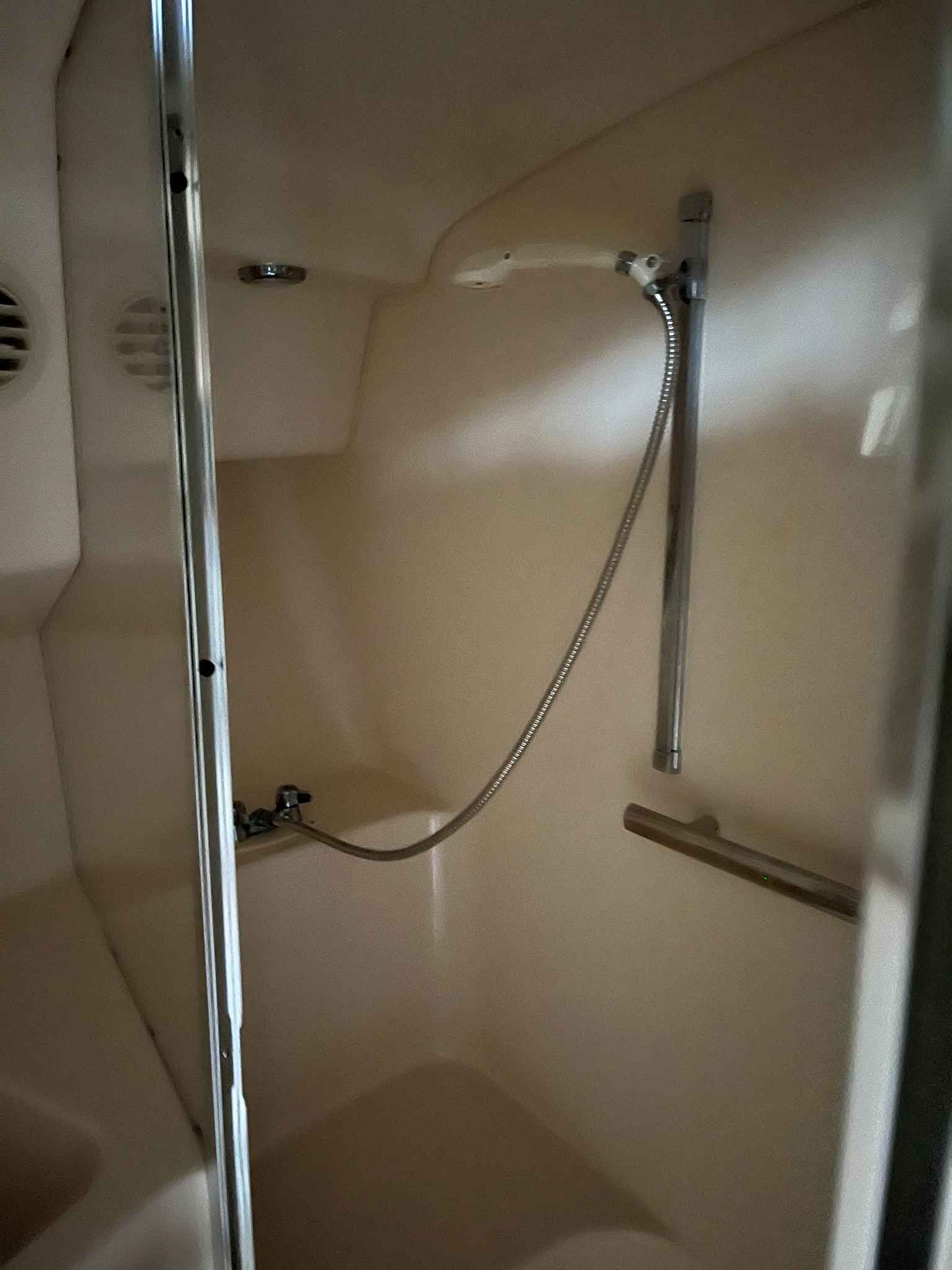 1996 Sea Ray 400 Express Cruiser - 22