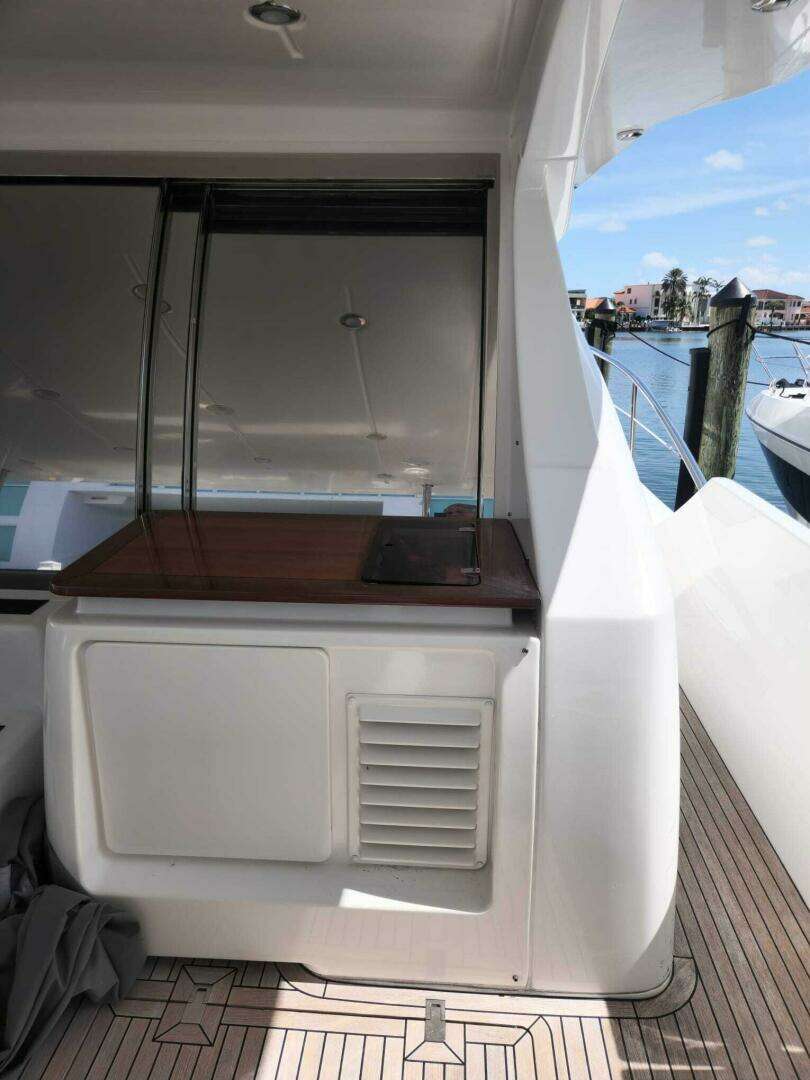 2014 Azimut Flybridge - Image 22