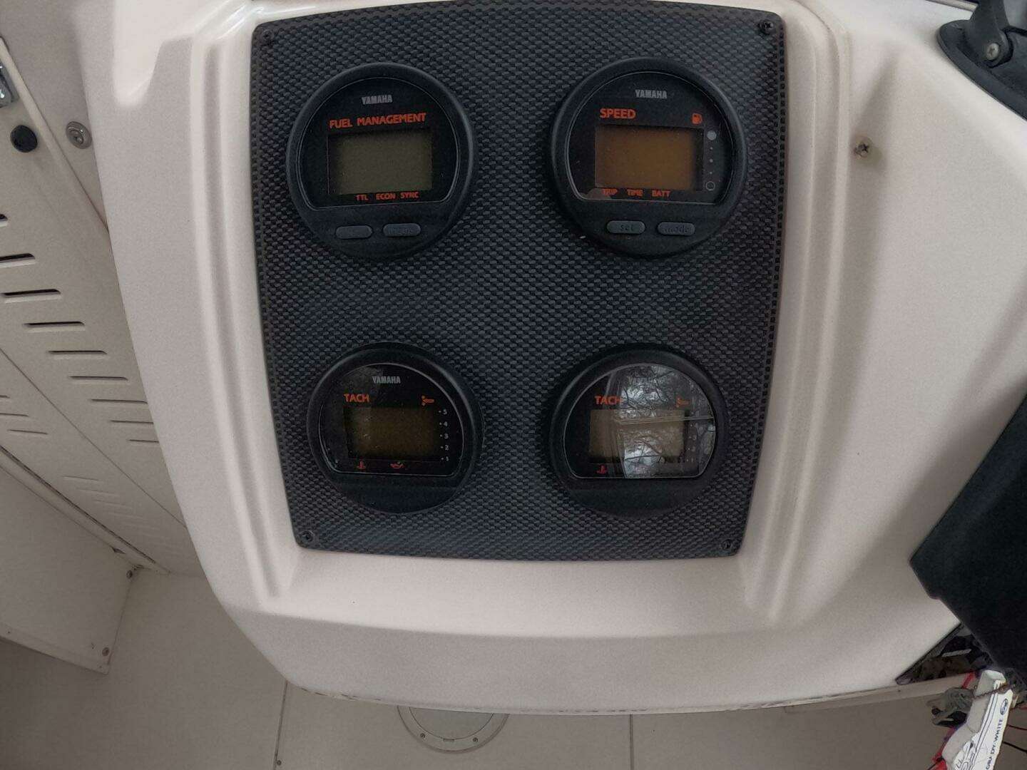 2001 Grady-White Gulfstream 232 - Image 17