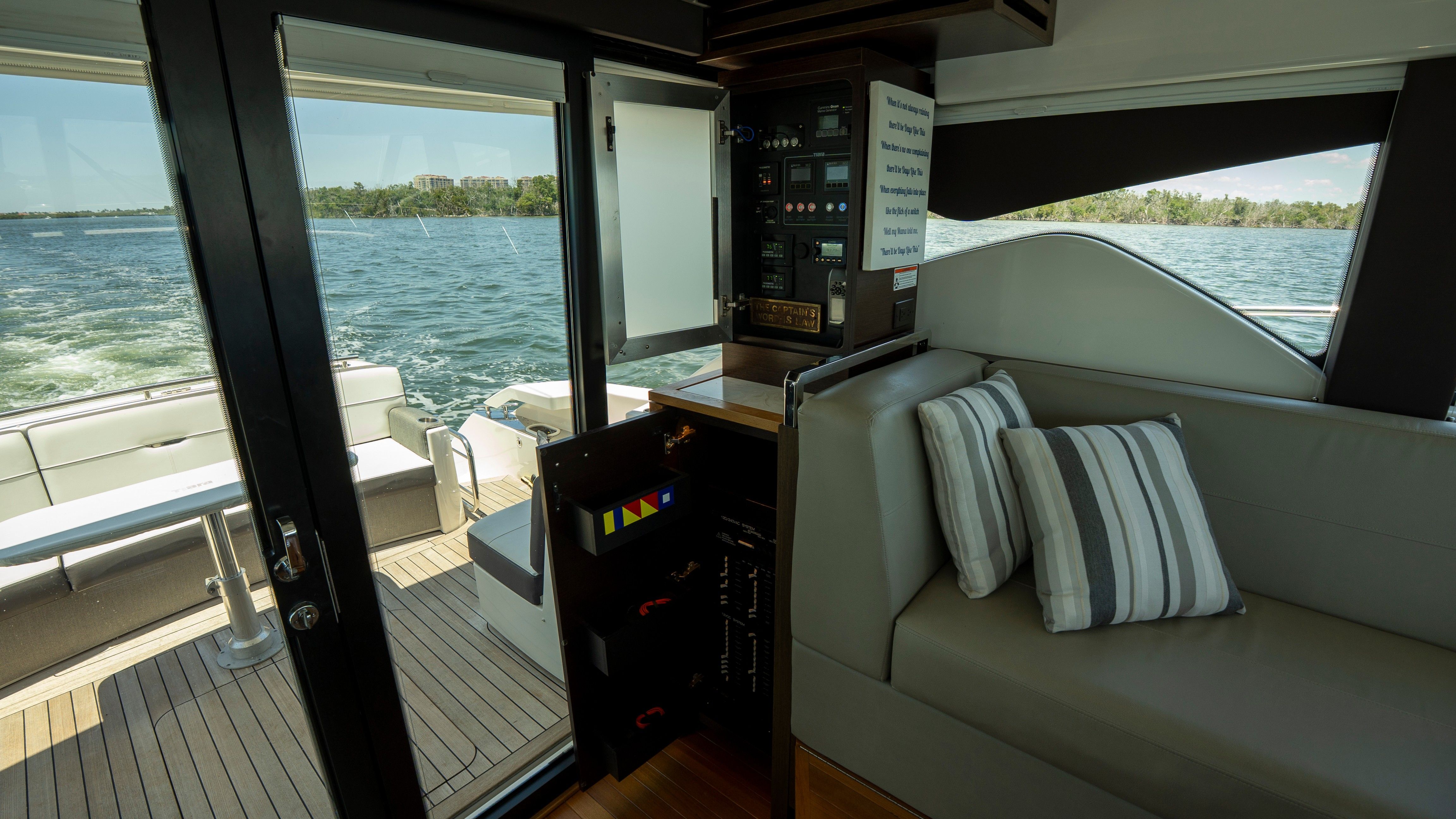 2018 Tiara Yachts 44 Coupe - 18