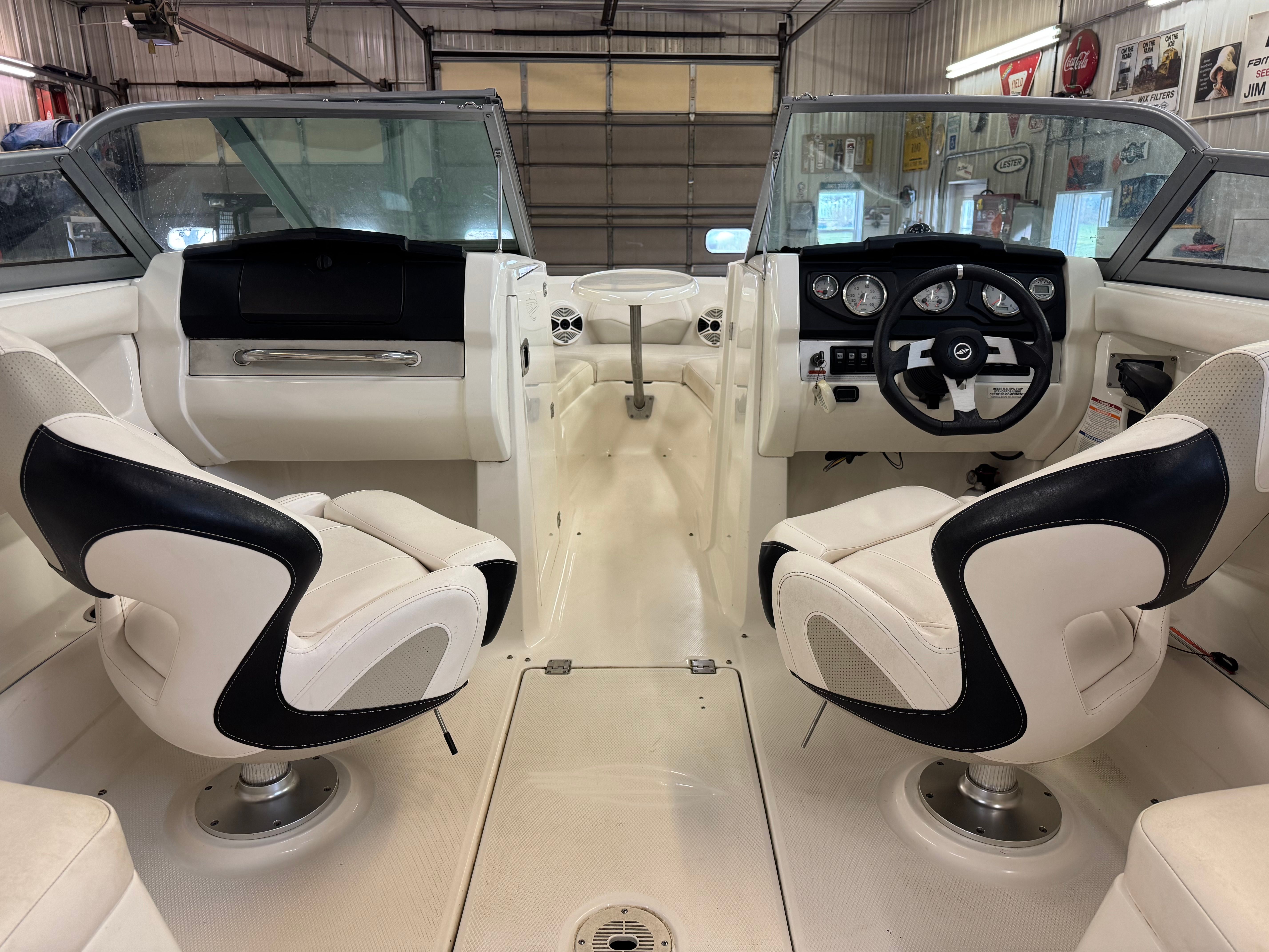 2010 Chaparral 226 SSi - 7