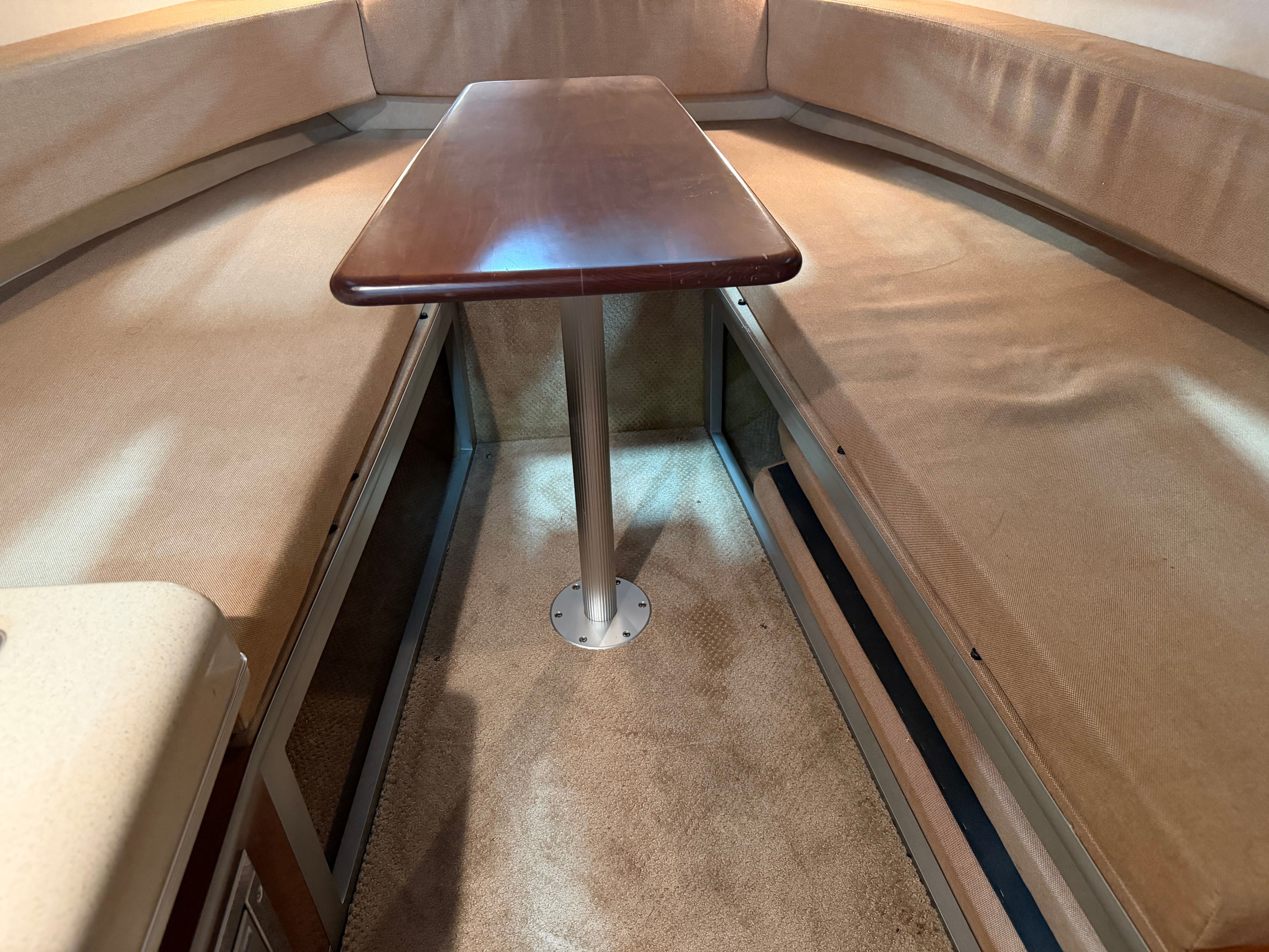 2012 Sea Ray Sundancer 260 - 14
