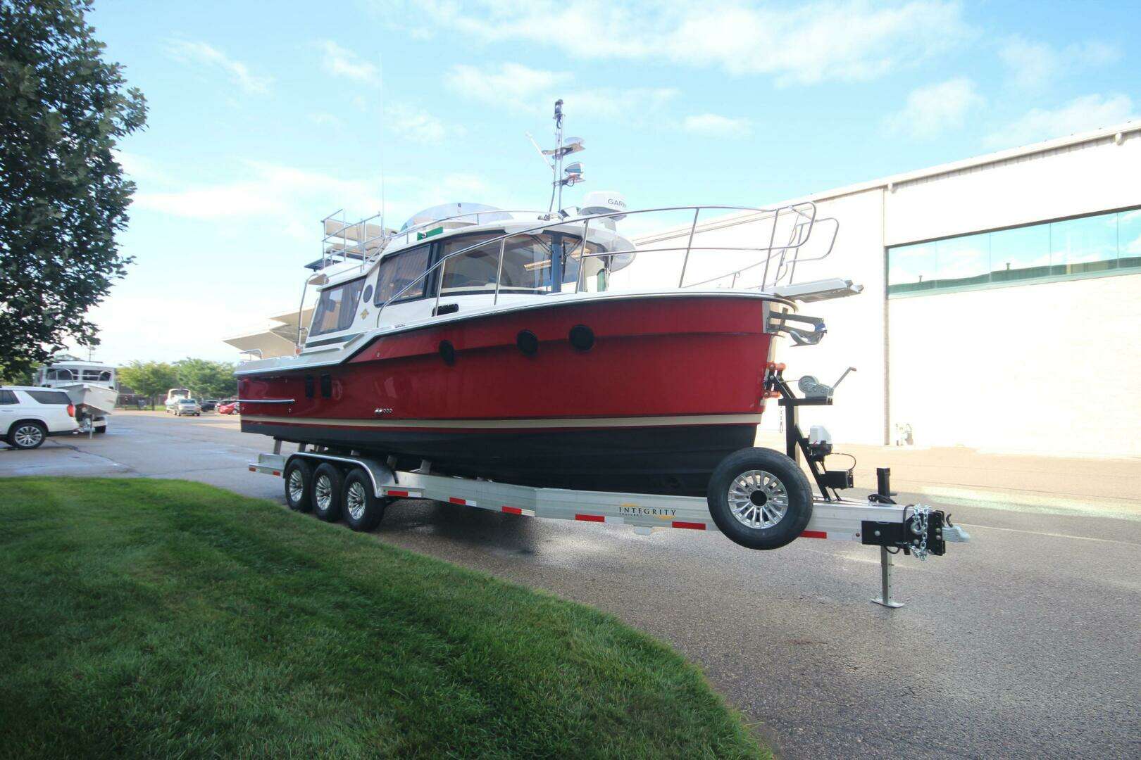 2025 Ranger Tugs R-29 Command Bridge Luxury Edition - Image 4
