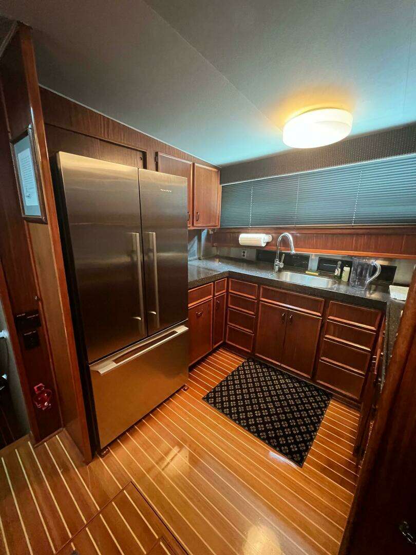 1984 Hatteras 61 CPMY - Image 64