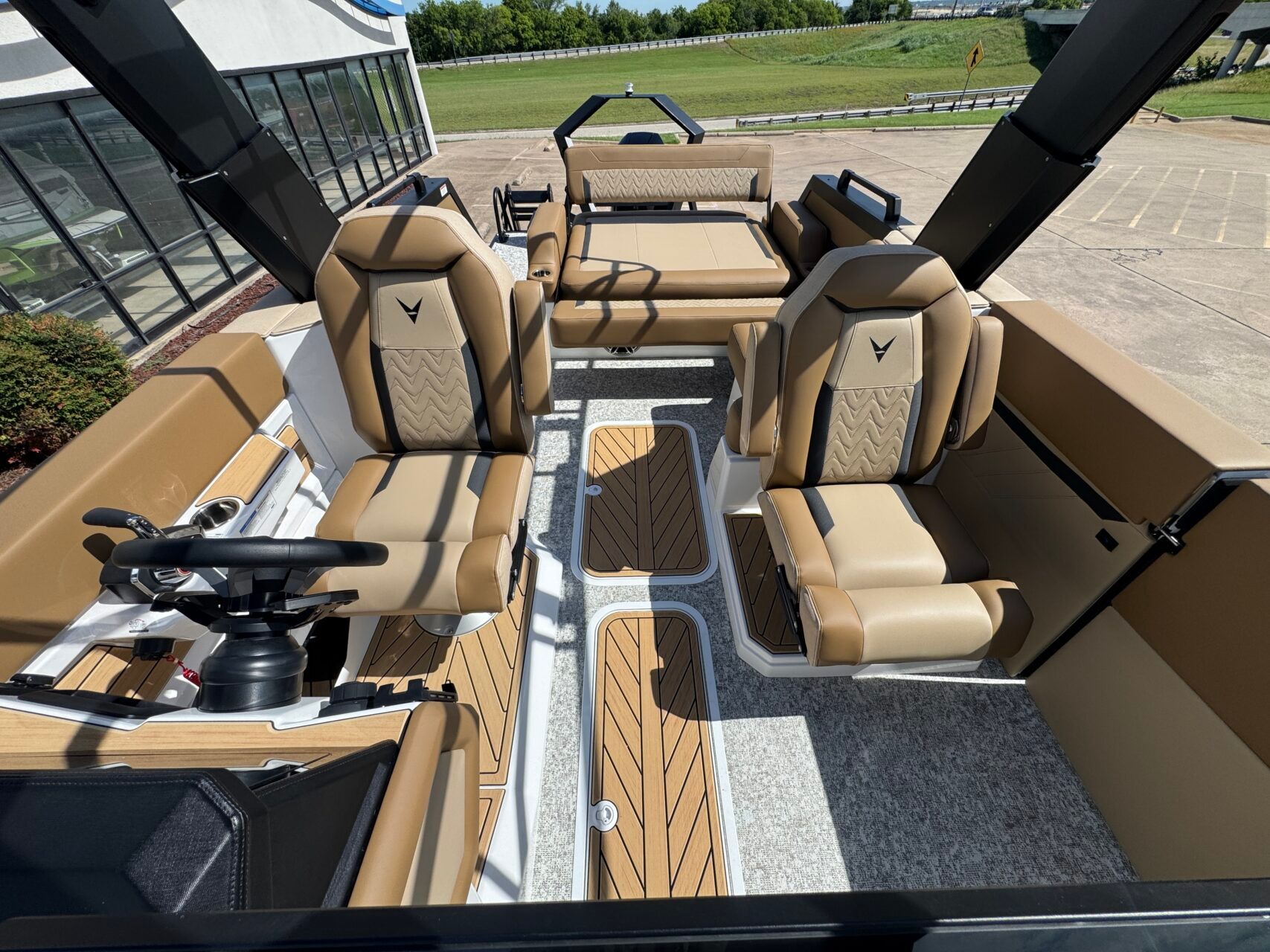 2026 Revel RS25L - 10