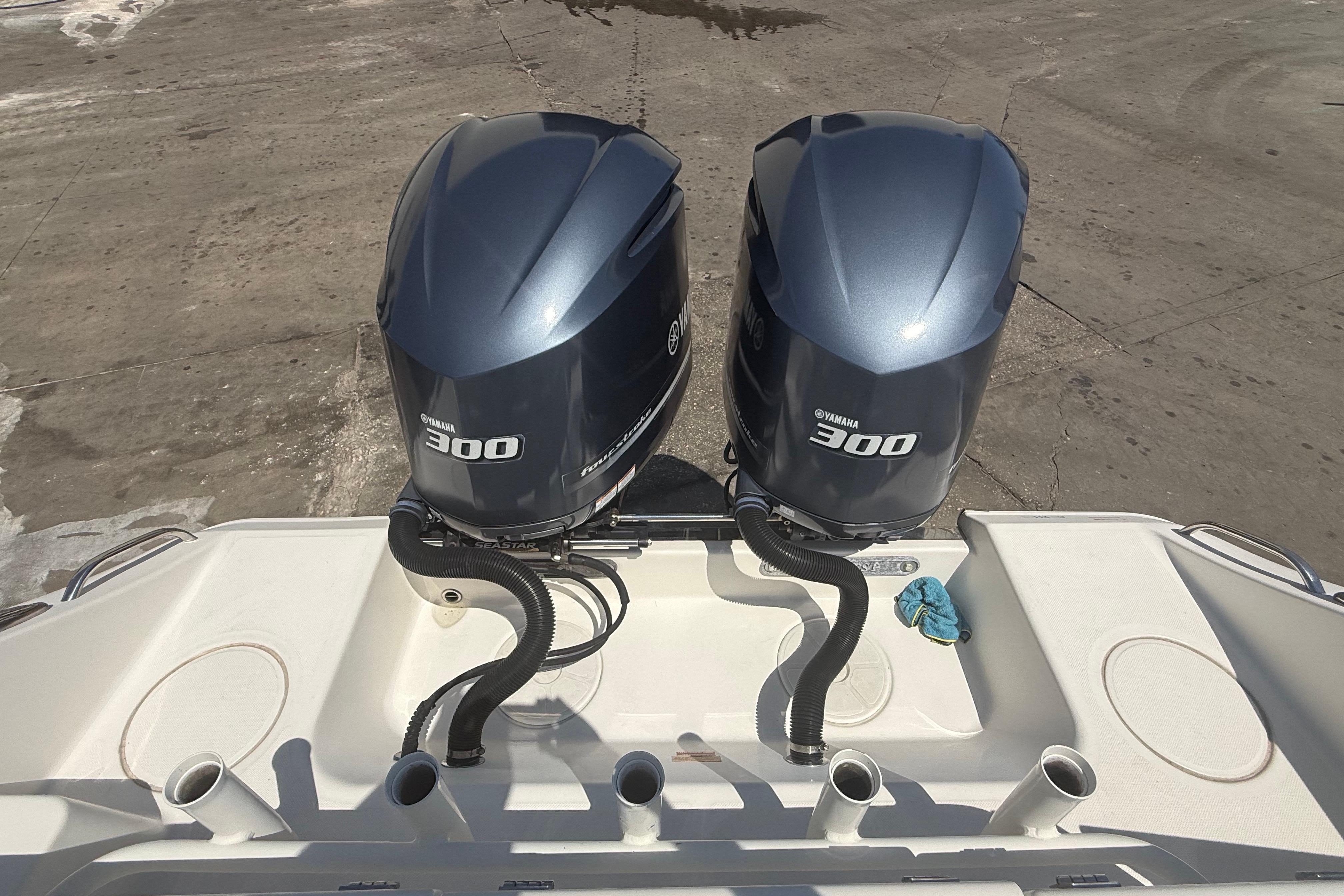 2019 Key West Billistic 281 Center Console with twin Yamaha 300 engines.