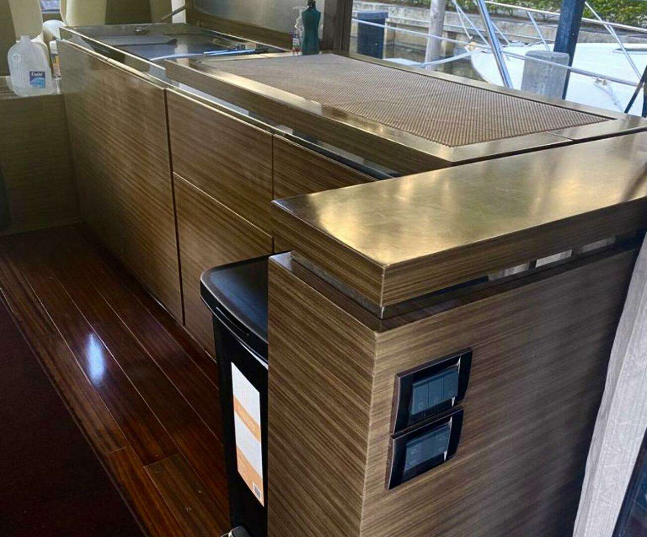 2013 Azimut 55S - Image 3