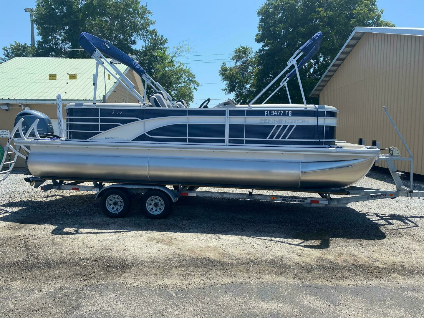 2022 Bennington 22LSR - Image 2